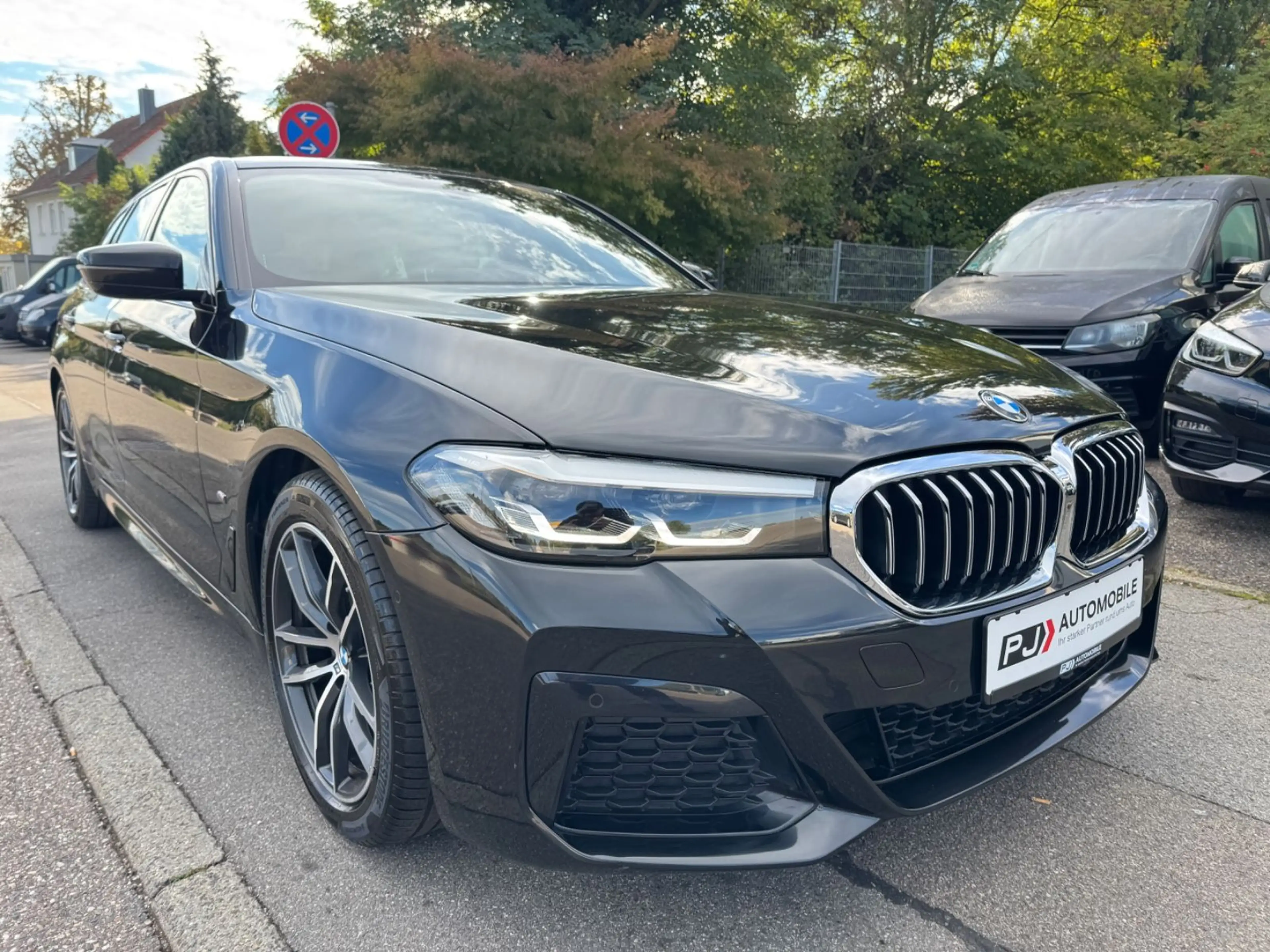 BMW 520 d Touring M Sport Navi LED Ambiente AHK 1.H — photo 8