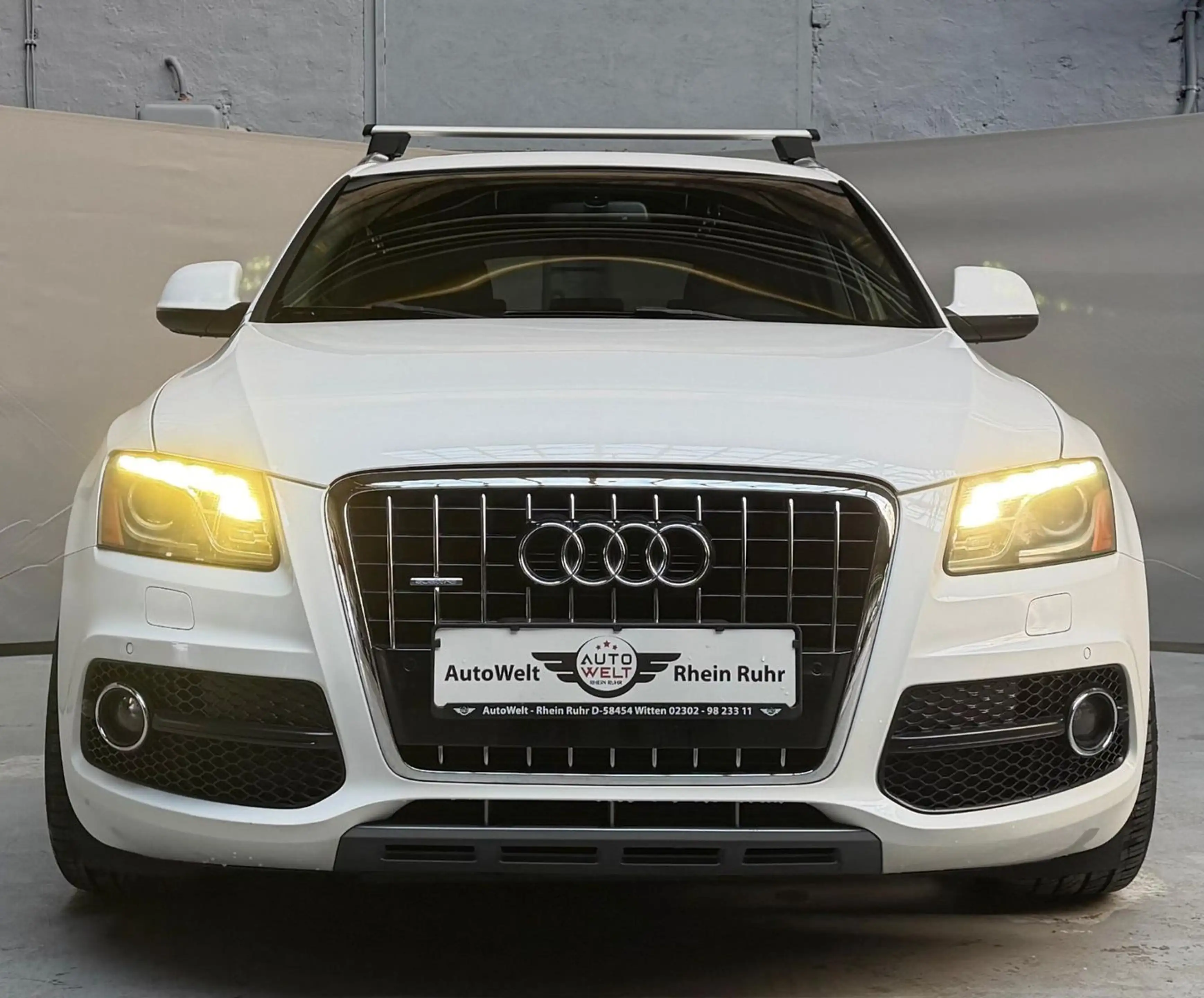 Audi Q5 3.2 FSI S-Line quattro Leder Pano LED — photo 3