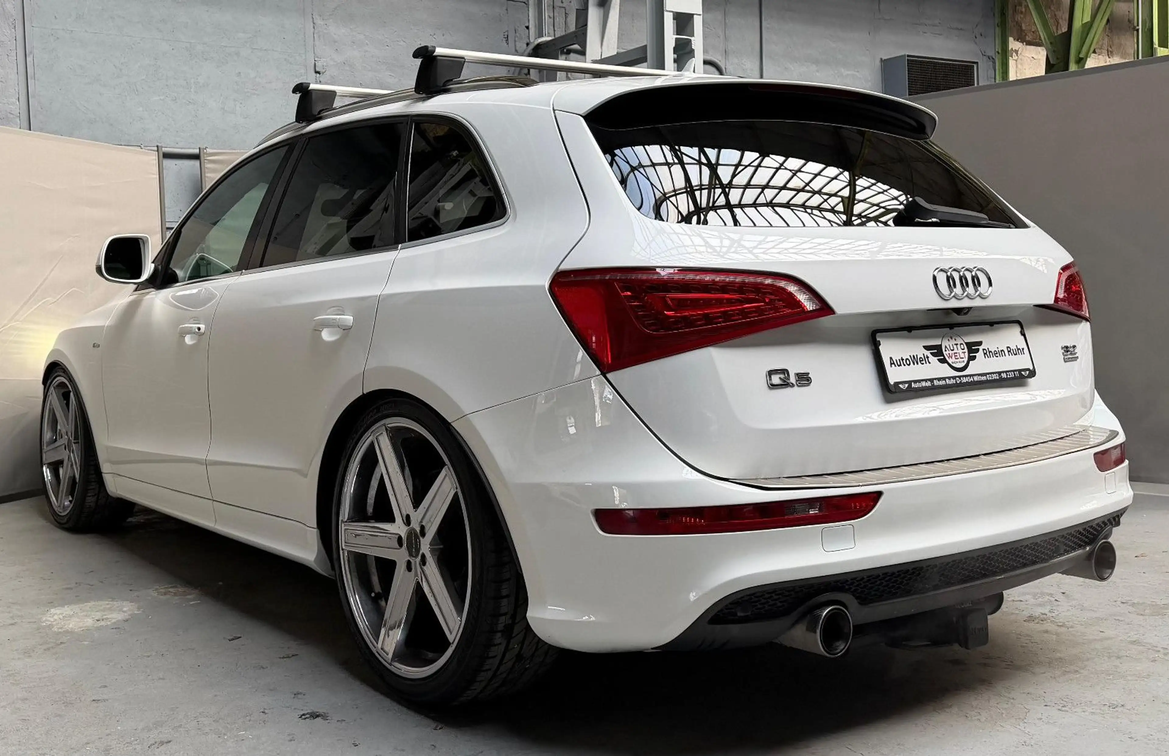 Audi Q5 3.2 FSI S-Line quattro Leder Pano LED — photo 12