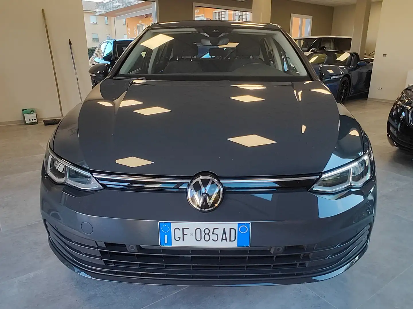 Volkswagen Golf Golf VIII 2020 1.5 tgi Life 130cv dsg Grigio - 1