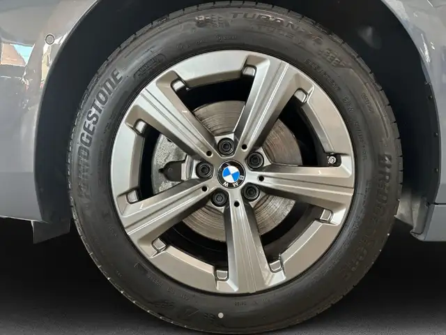 BMW 2 Series view 7