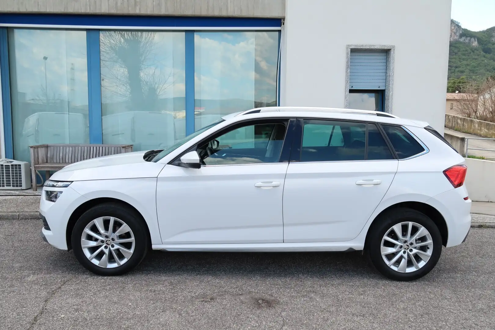 Skoda Kamiq 1.0 TSI 110 CV Ambition Bianco - 2