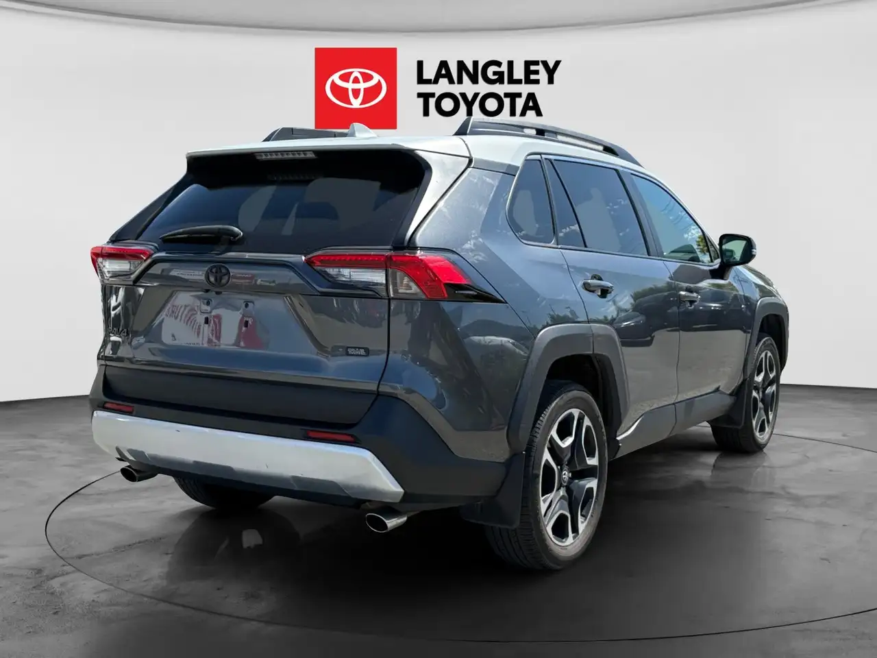 Toyota RAV 4 снимка Toyota RAV 4