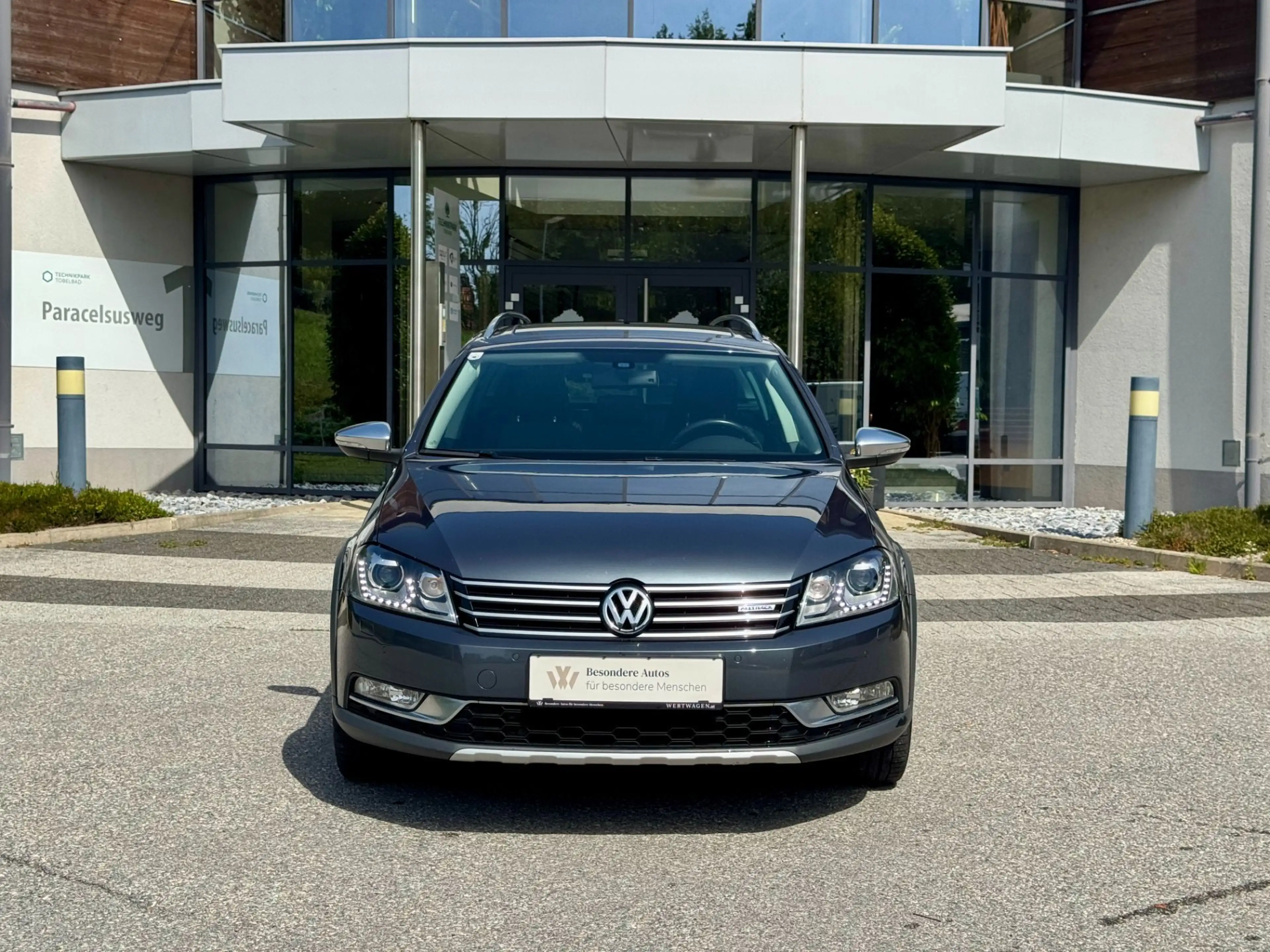 Volkswagen Passat Alltrack BMT Sky 2,0 TDI DPF 4Motion DSG — photo 2