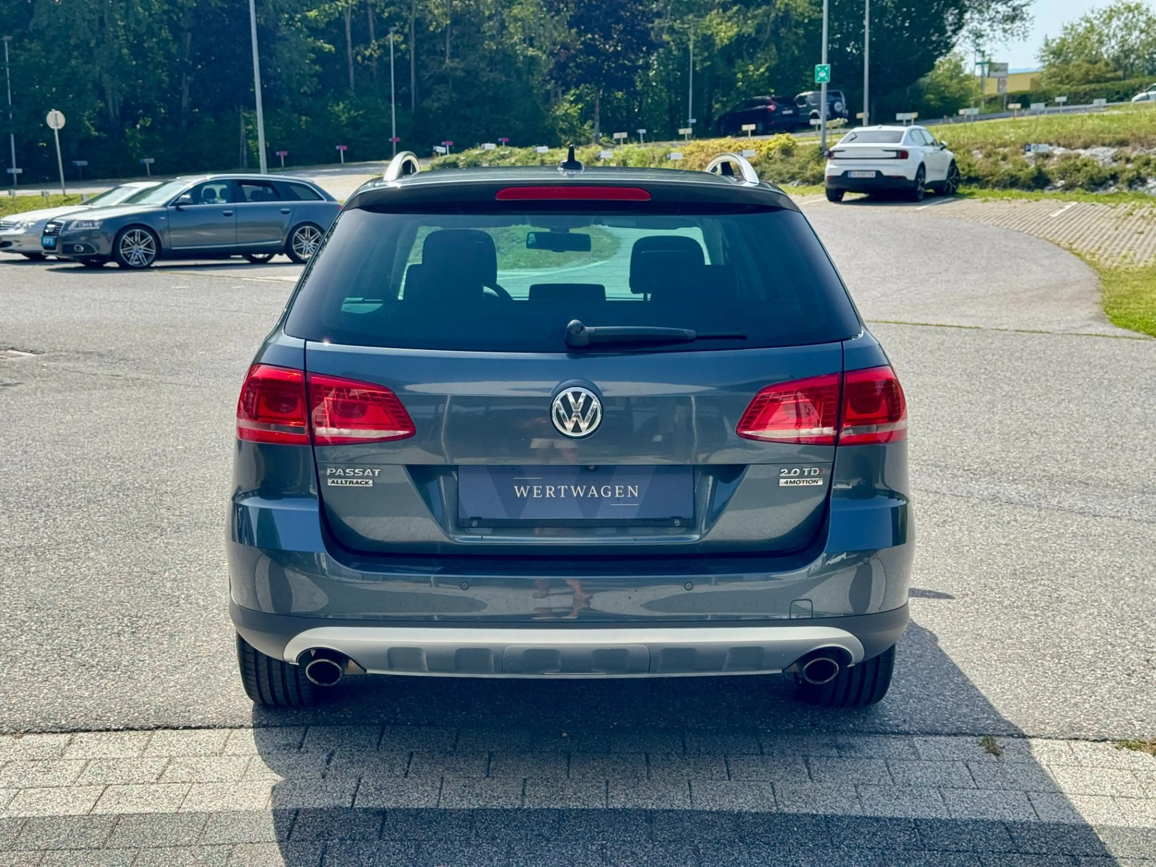 Volkswagen Passat Alltrack BMT Sky 2,0 TDI DPF 4Motion DSG — photo 5