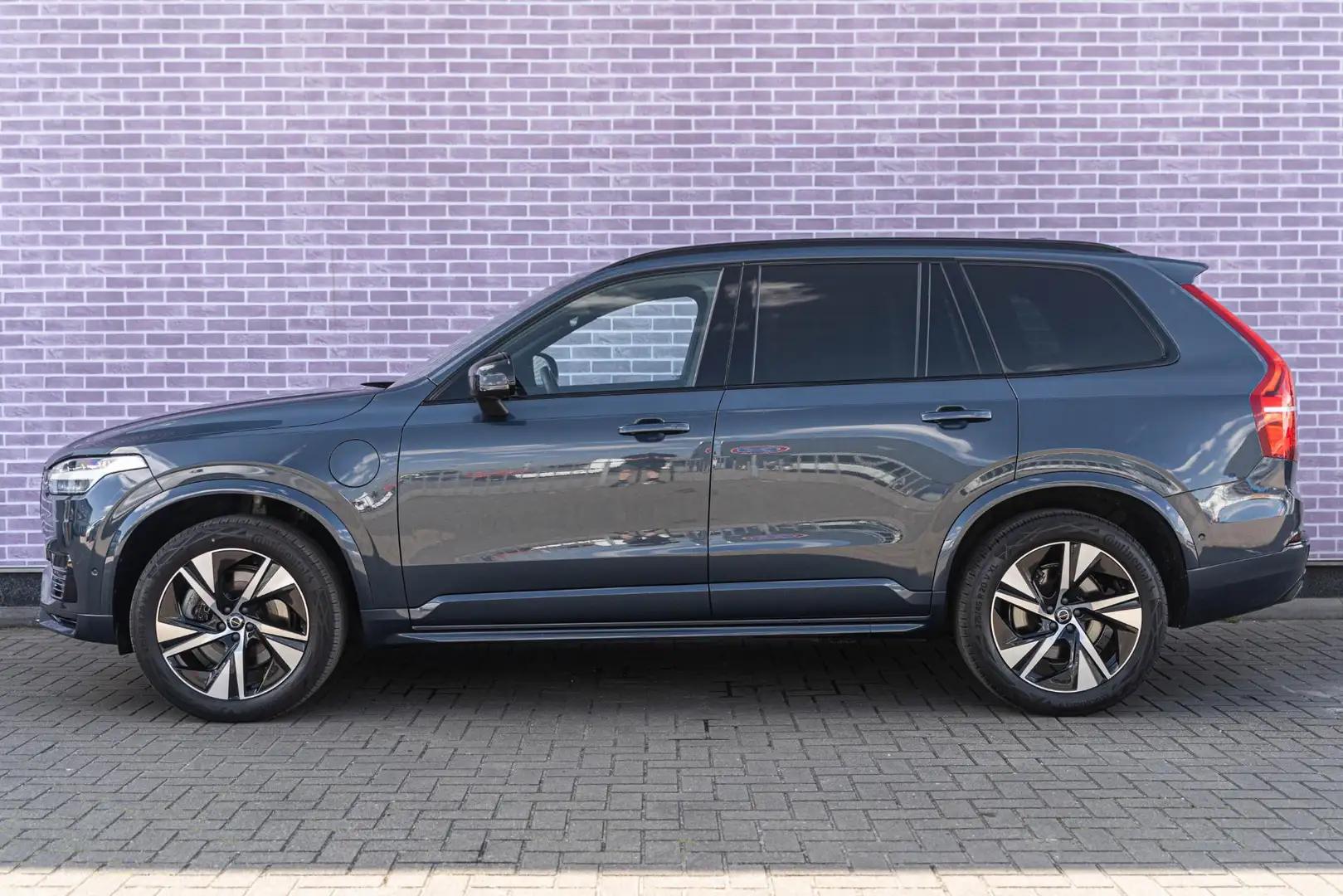 Volvo XC90 T8 Recharge AWD R-Design Long Range | 7-Zits | Nav Blauw - 2