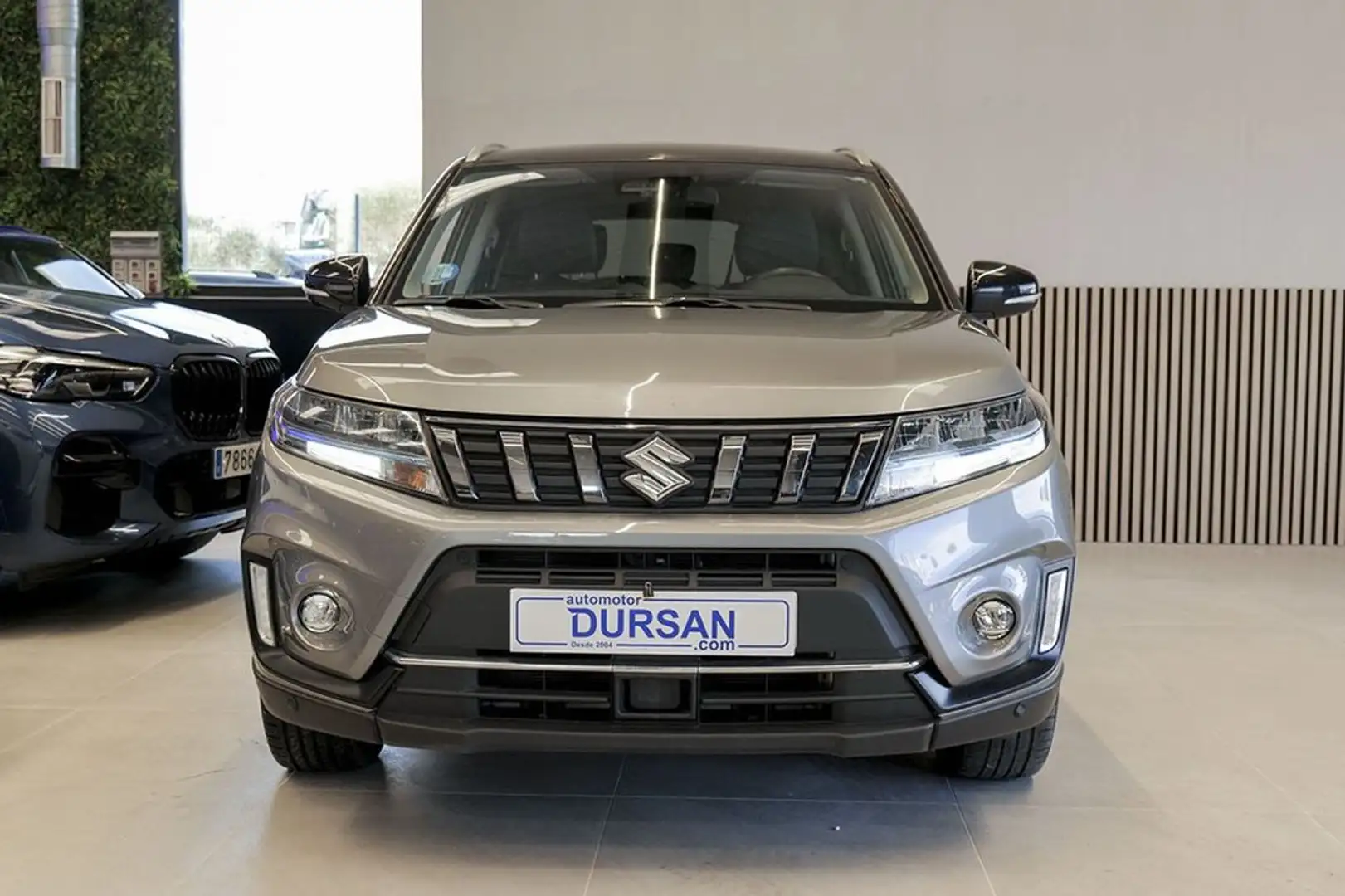 Suzuki Vitara 1.5L GLX Strong Hybrid 4WD Gris - 2