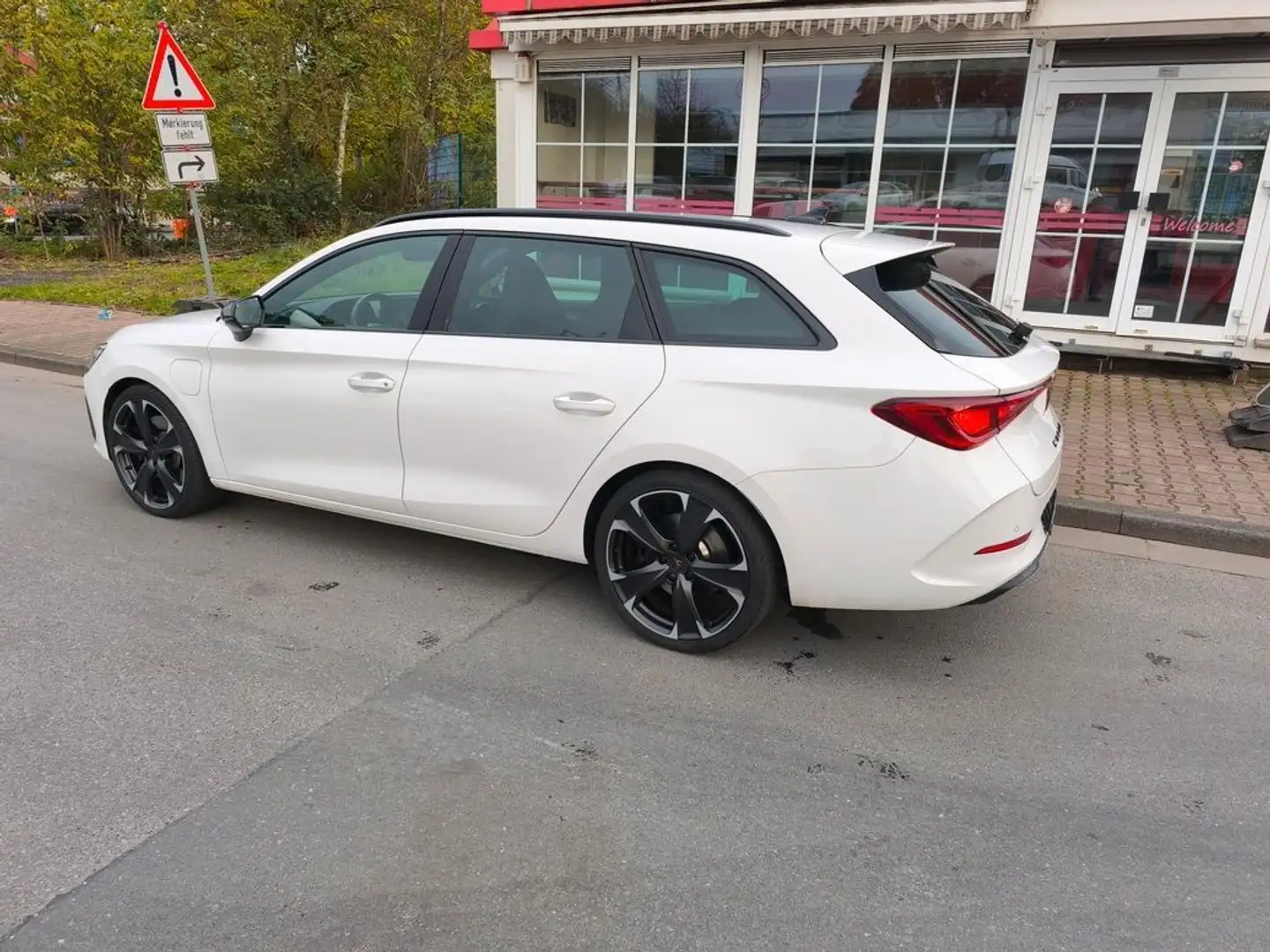 CUPRA Leon Sportstourer VZ 1,4 e-Hybrid- Benzin Weiß - 1