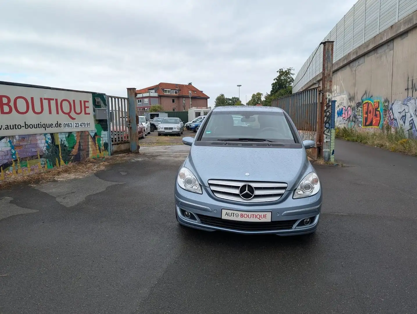 Mercedes-Benz B 170 SHZ,Navi,Vollscheckheft,Panoramadach,Auto Синій - 1