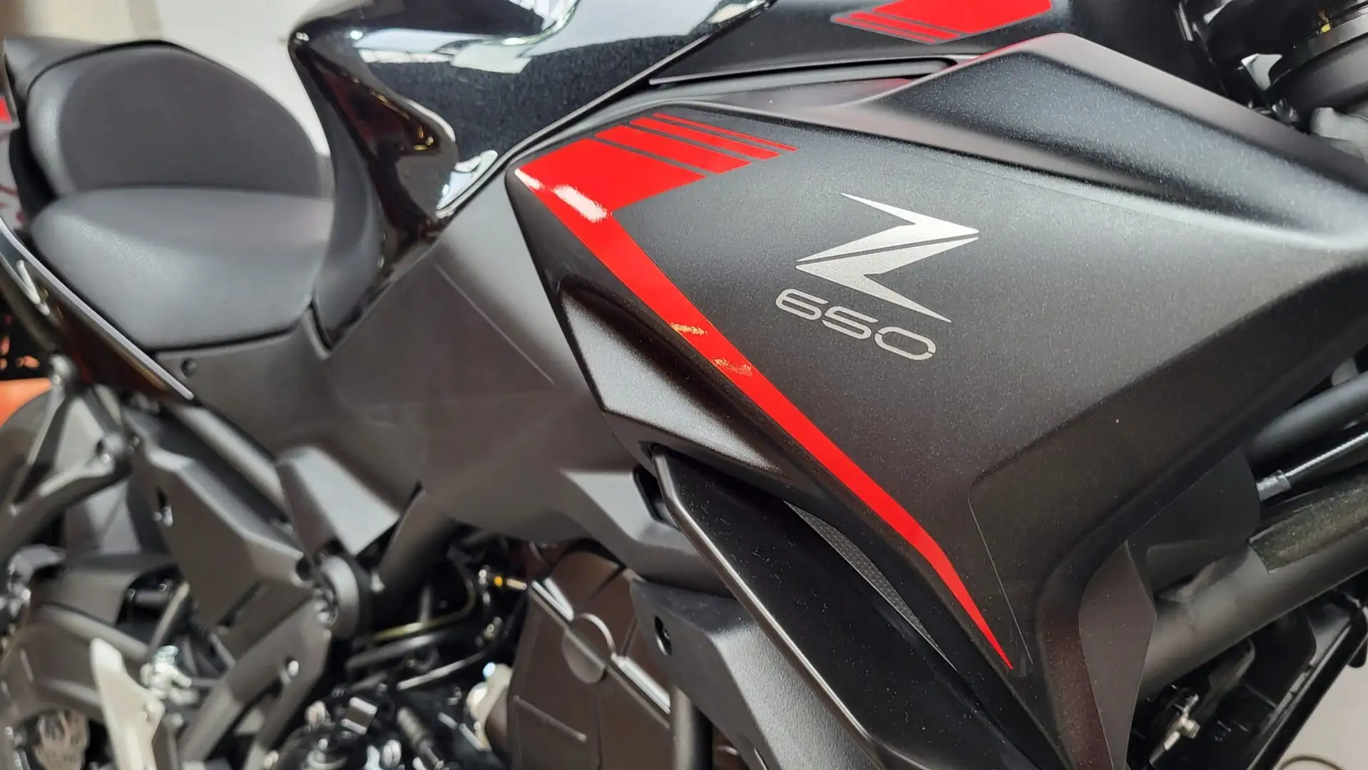Kawasaki Z 650 ***MOTODOC.BE*** Noir - 2