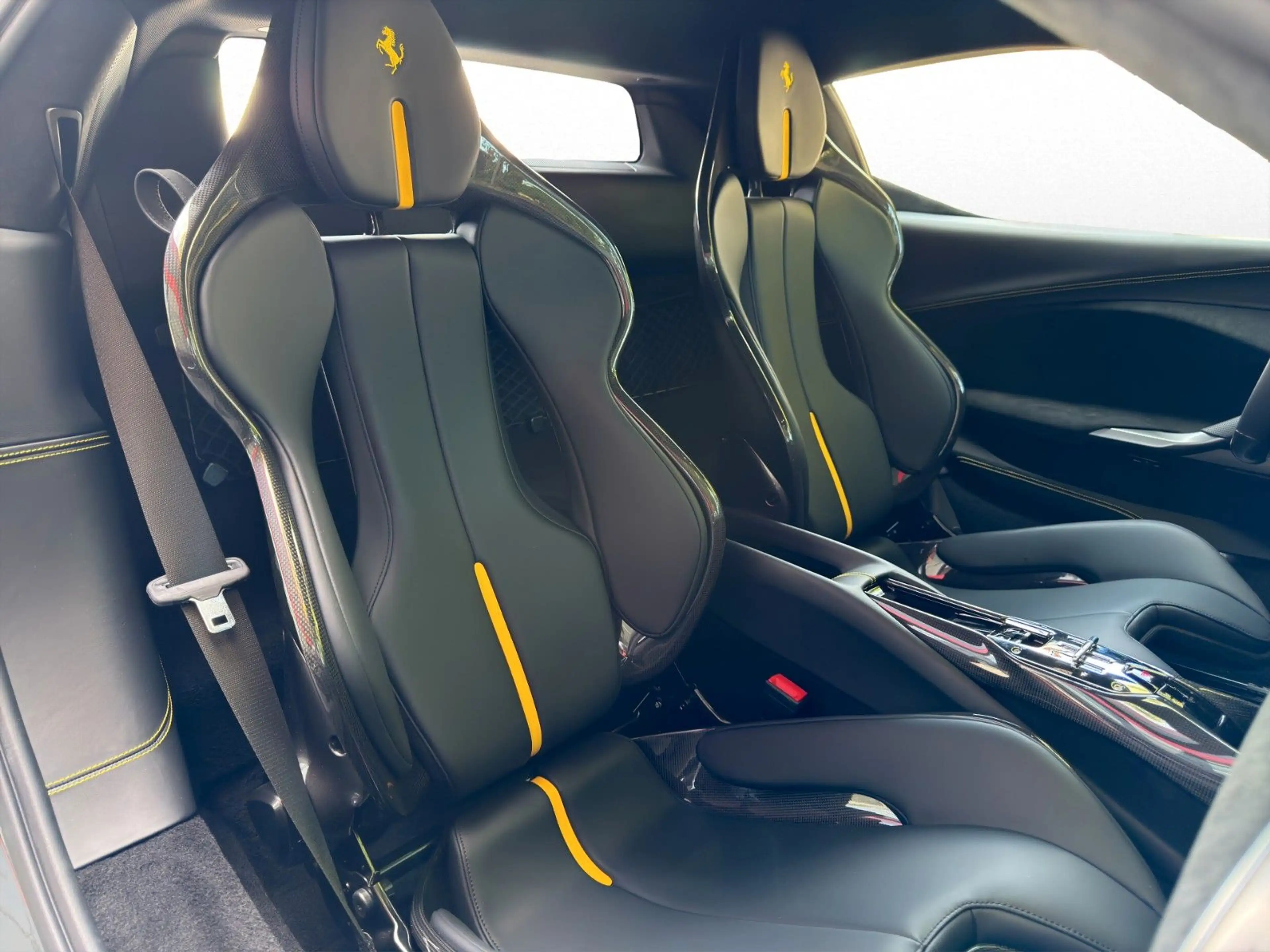 Ferrari 296 GTB / Racing Seat / Lift / LED / Surround — photo 14