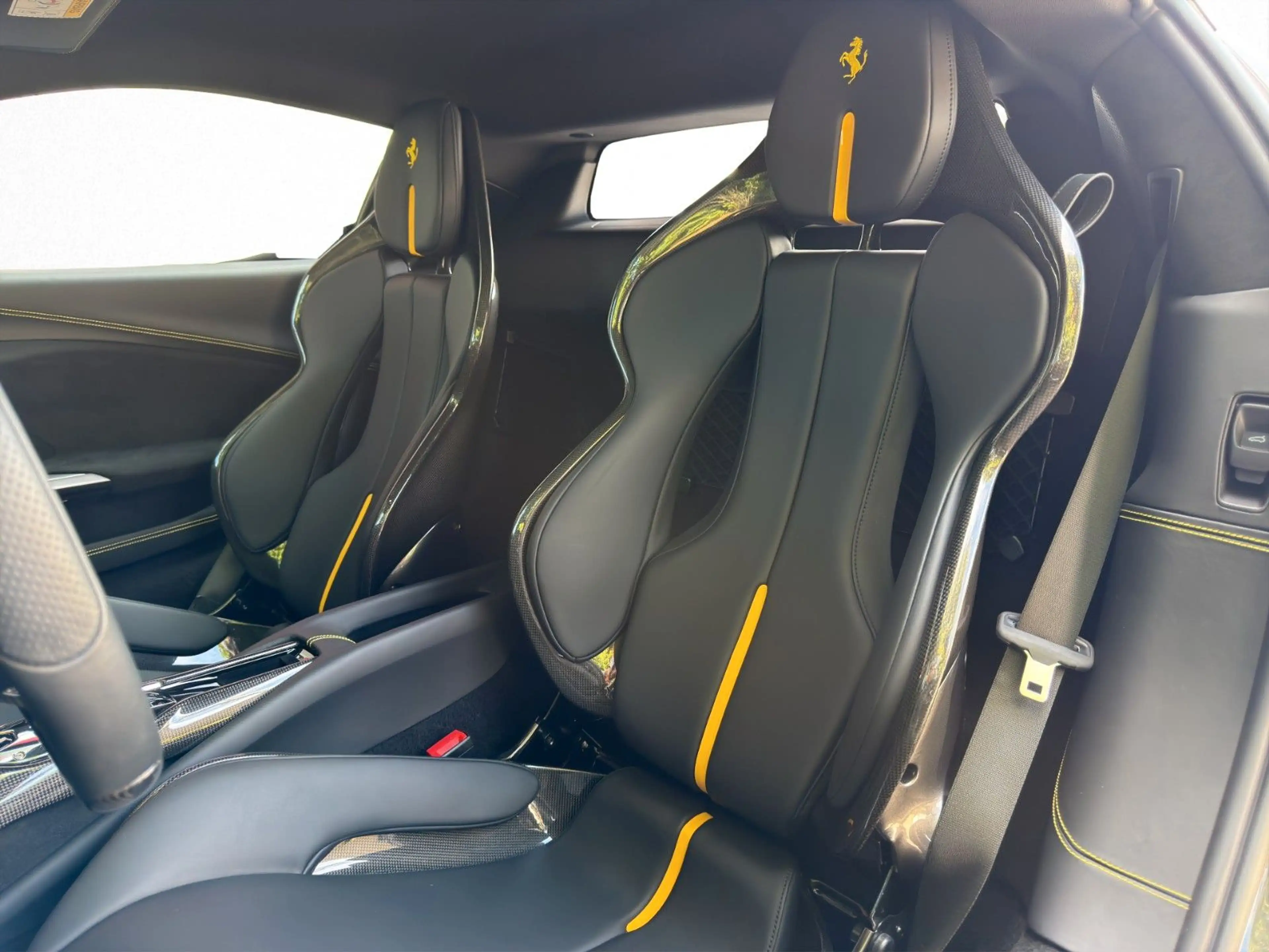 Ferrari 296 GTB / Racing Seat / Lift / LED / Surround — photo 12