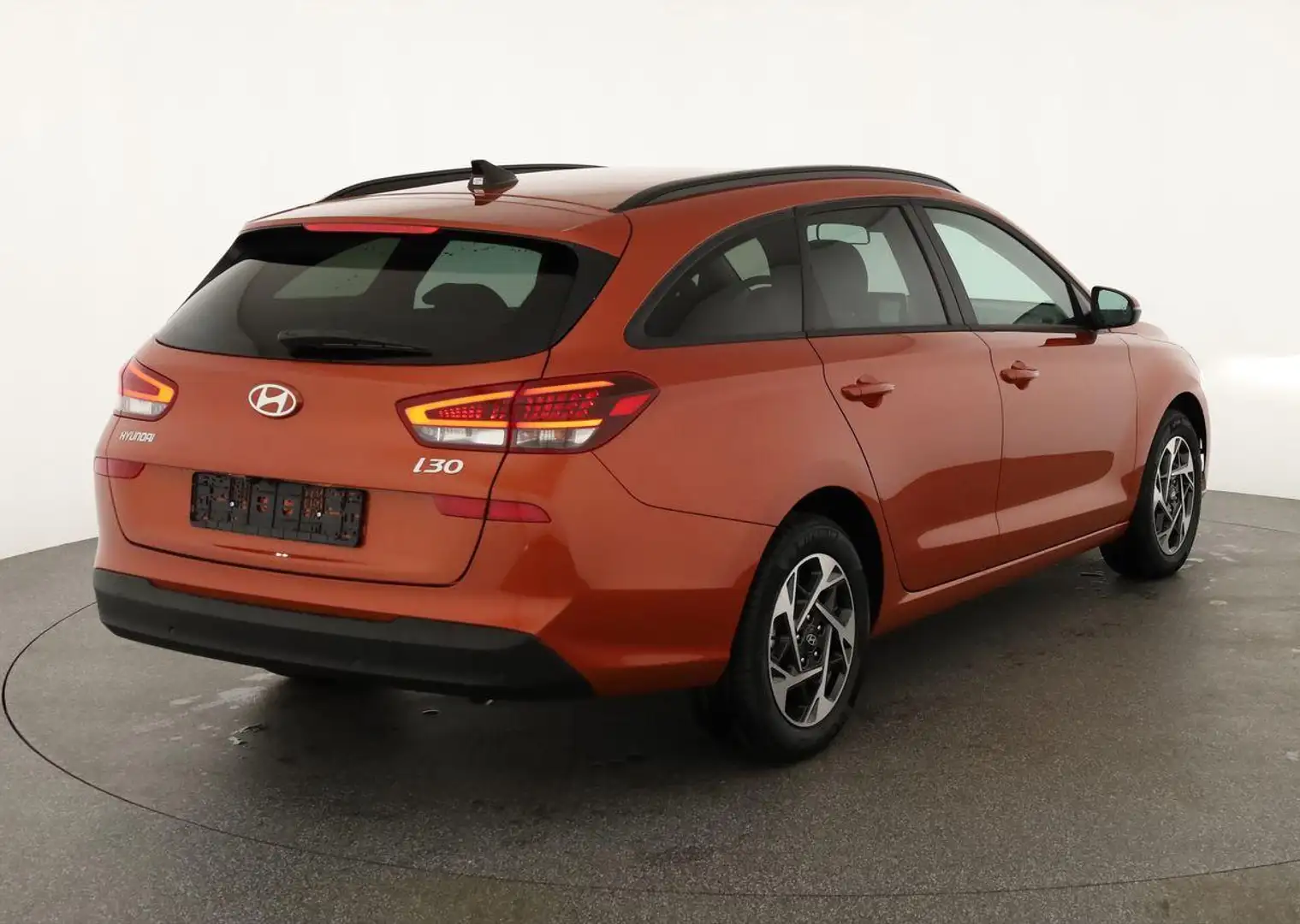 Hyundai i30 Kombi 1.5i Family, Navi, LED, Kamera, sofort 71... Oranje - 2