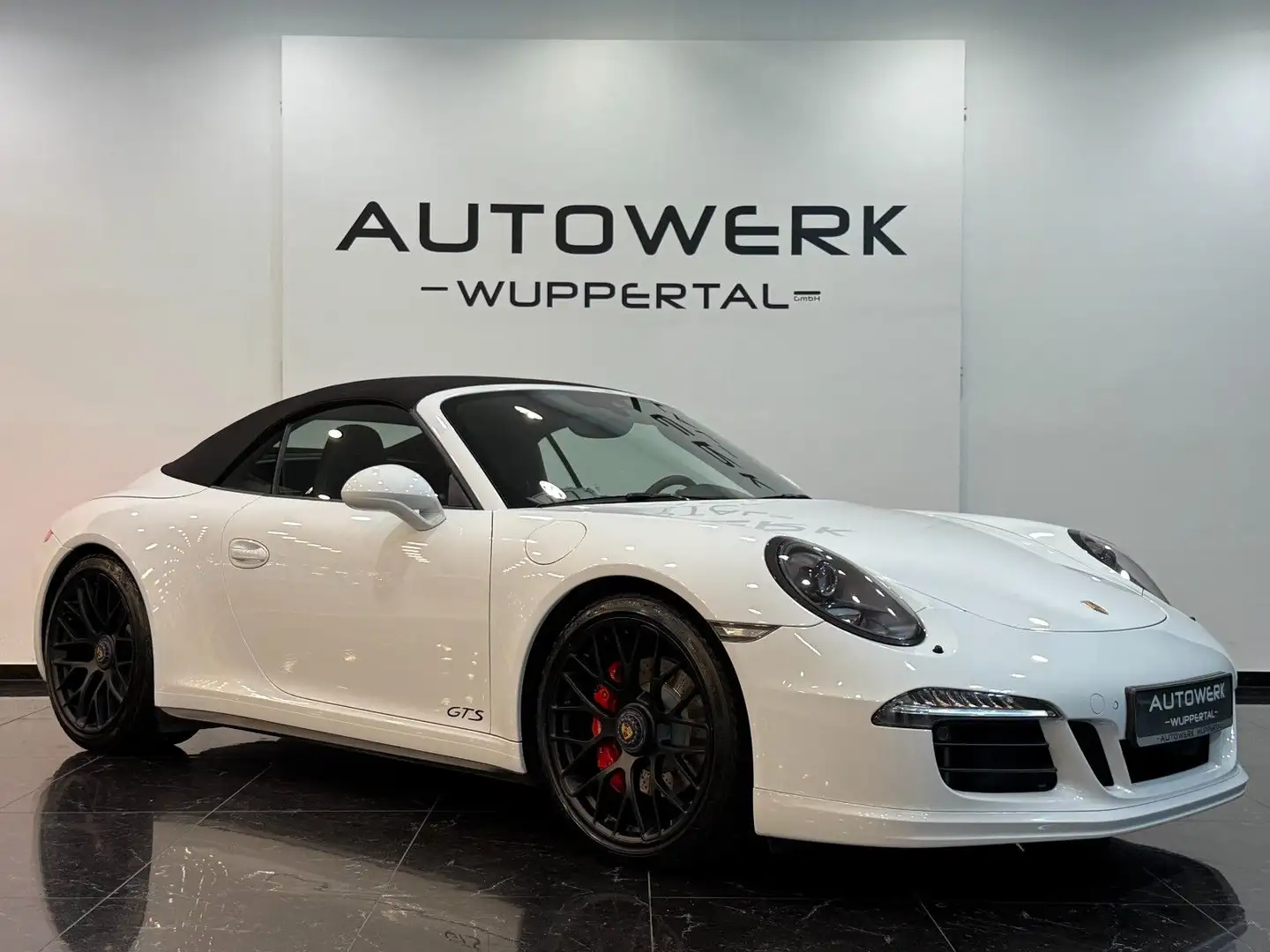 Porsche 911 Carrera 4 GTS Cabriolet *KAMERA*BOSE* Blanc - 2