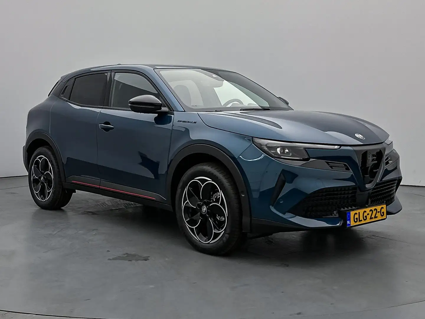 Alfa Romeo Junior Elettrica Speciale 54 kWh Blauw - 2