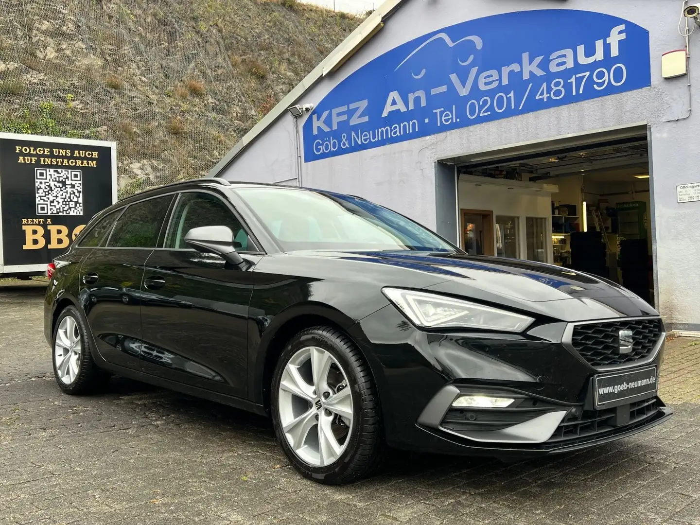 SEAT Leon Sportstourer 1.5 TSI FR Navi LED Matrix AHK Schwarz - 1