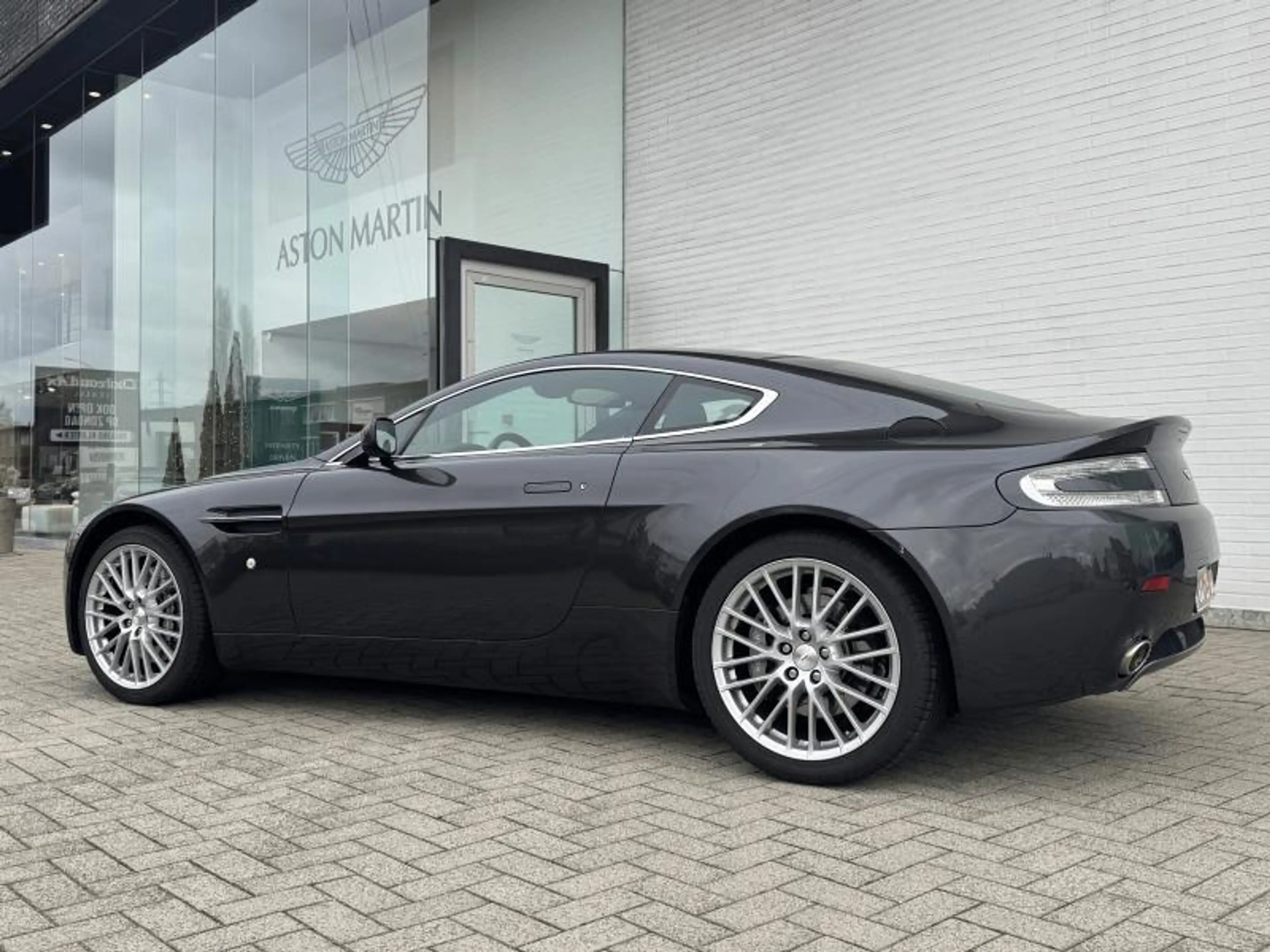 Aston Martin V8 4.7l Sportshift — photo 5