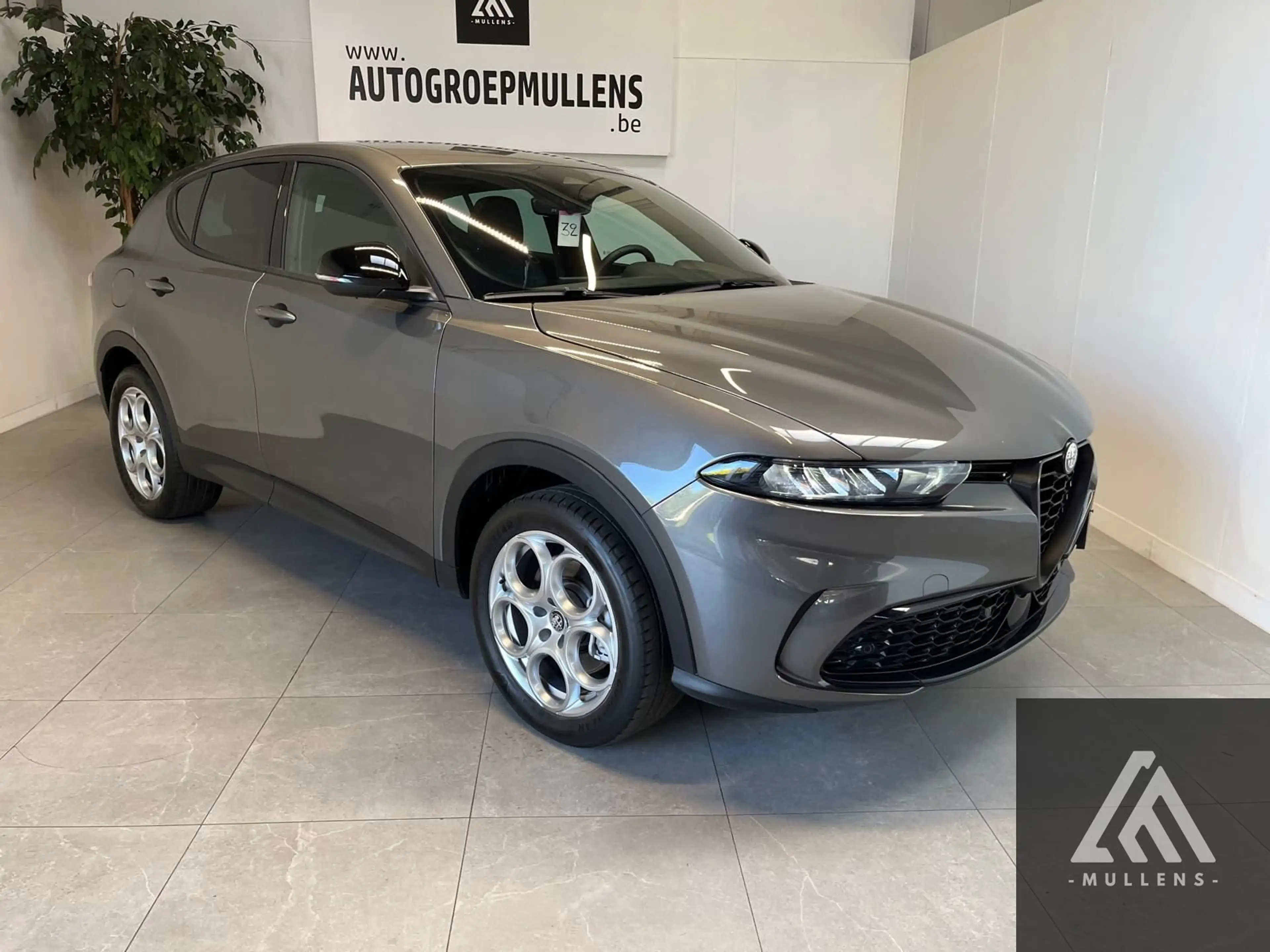 Alfa Romeo Tonale PHEV AT6e Q4 Sprint — photo 2