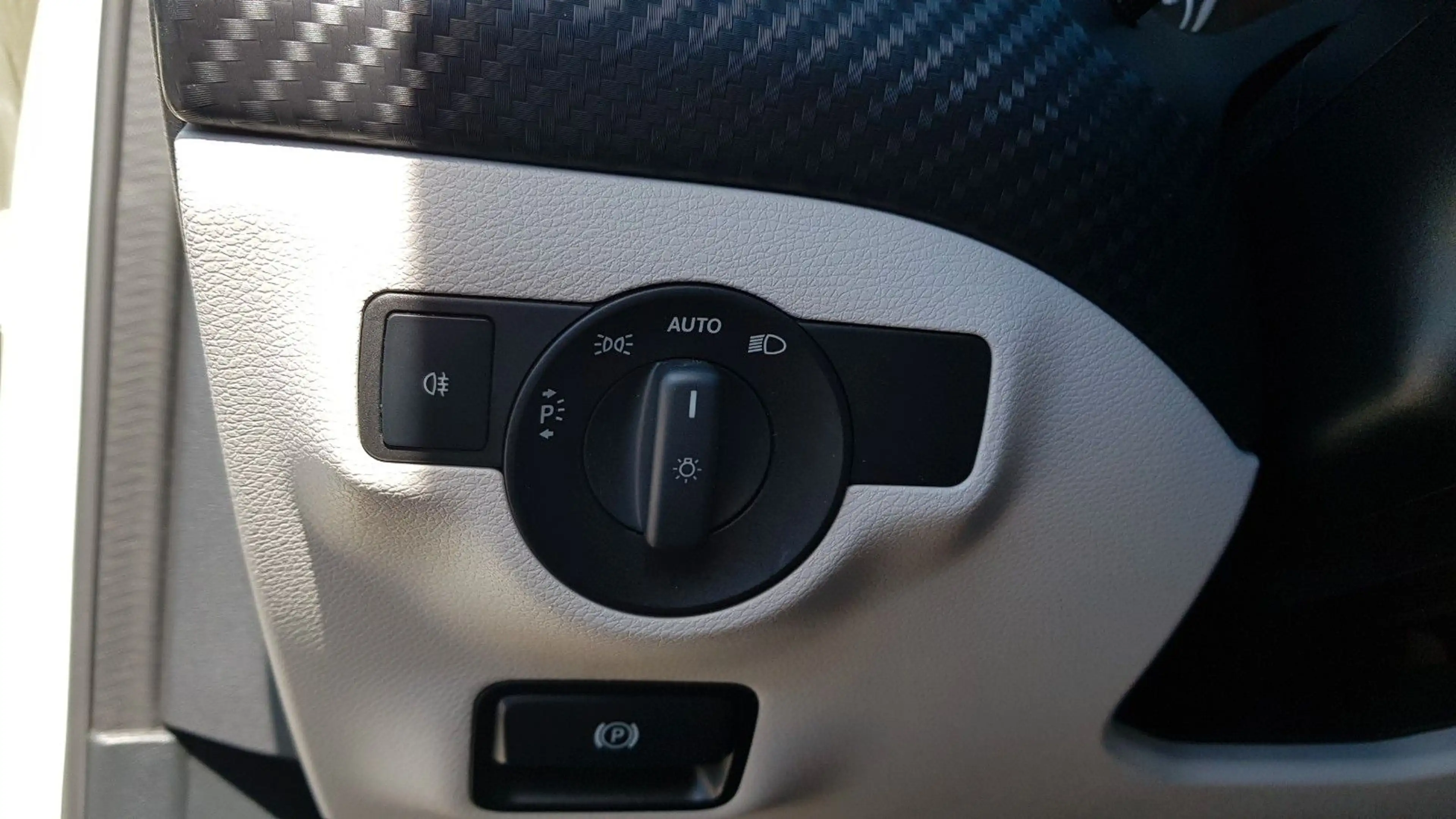 Mercedes-Benz GLA 180 CDI / d — photo 14