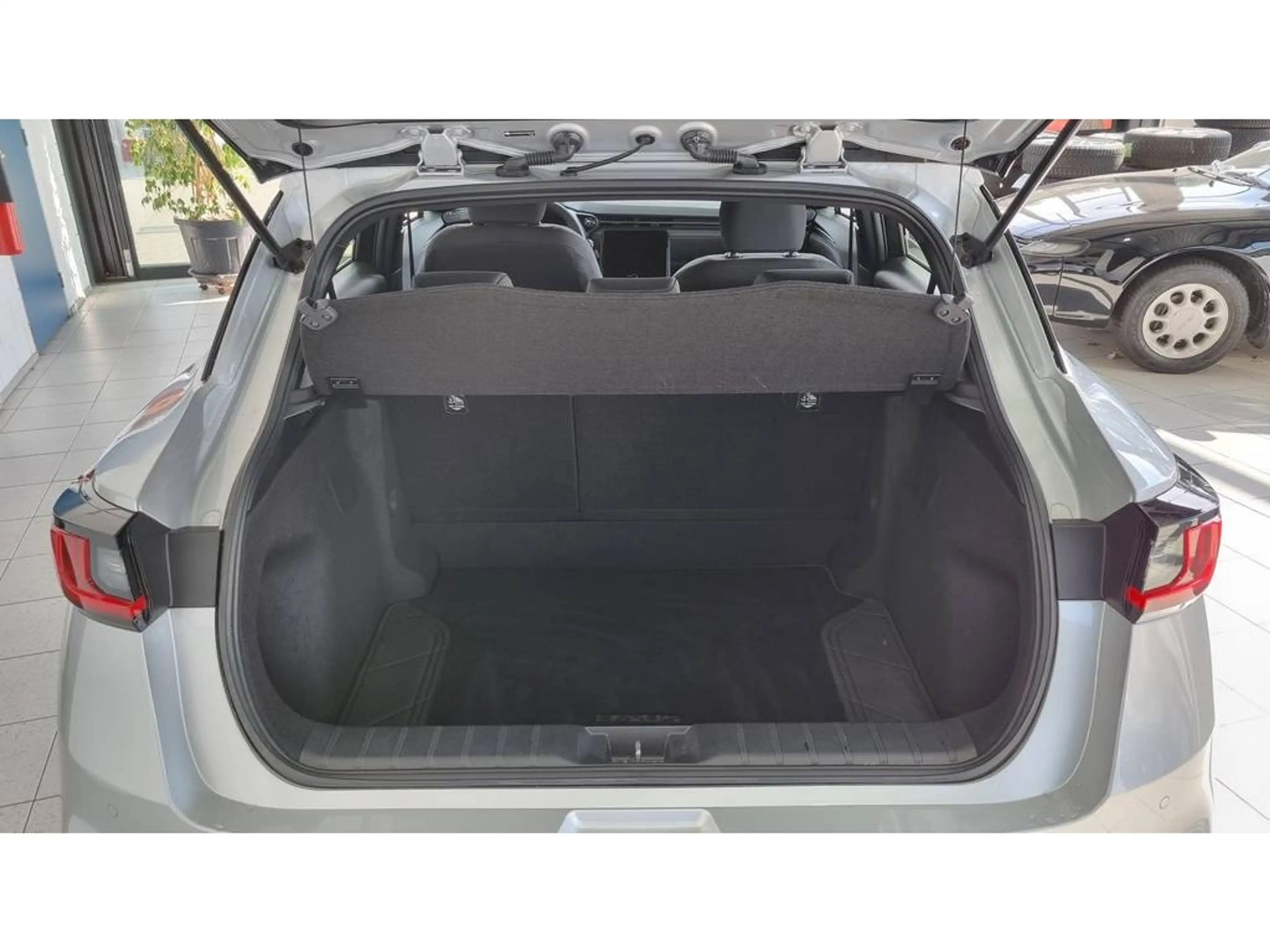 Lexus LBX 1.5 2WD | Dodehoek | Parksens V+A | Stoel en stuur — photo 21