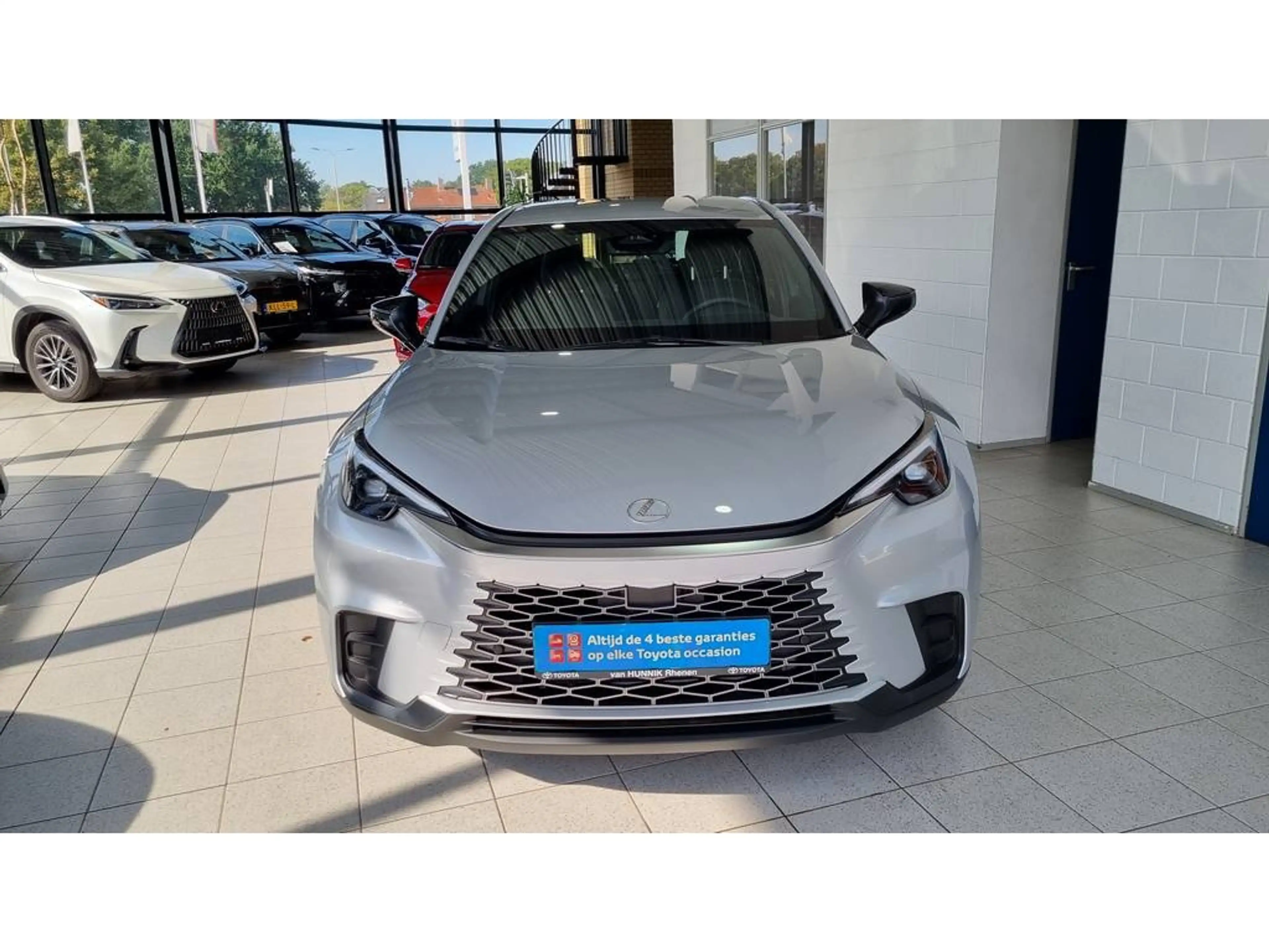 Lexus LBX 1.5 2WD | Dodehoek | Parksens V+A | Stoel en stuur — photo 5