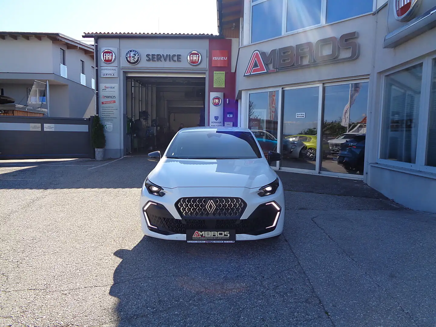 Renault Clio VI 1.2 TCe 115 Techno + Anhängerkupplung NEUWAG... Weiß - 2