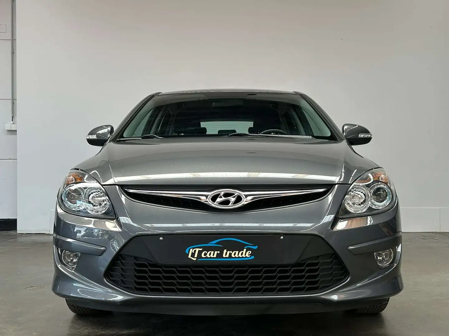 Hyundai i30 1.4 Edition* Autom Airco* Cruise contole* Garantie Gris - 2