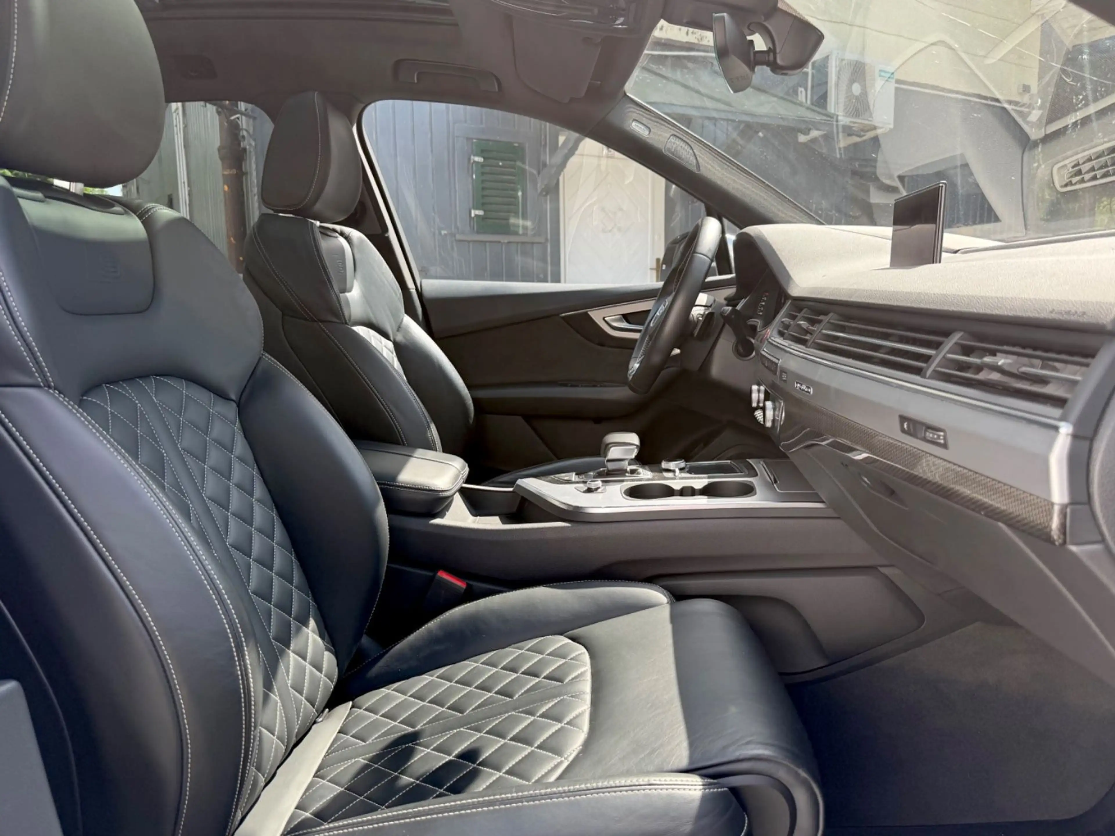 Audi SQ7 4.0 TDI V8 quattro Matrix/Pano/AHK/BOSE/360° — photo 15