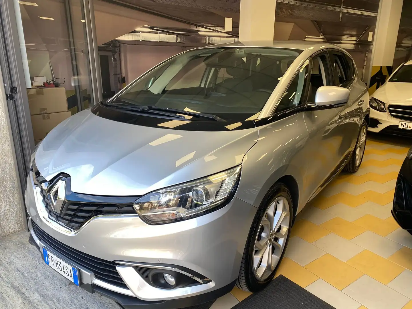 Renault Scenic Scenic IV 2017 1.5 dci Intens 110cv edc my18 Argent - 2