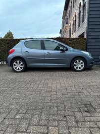 1.6i 16v Sporty