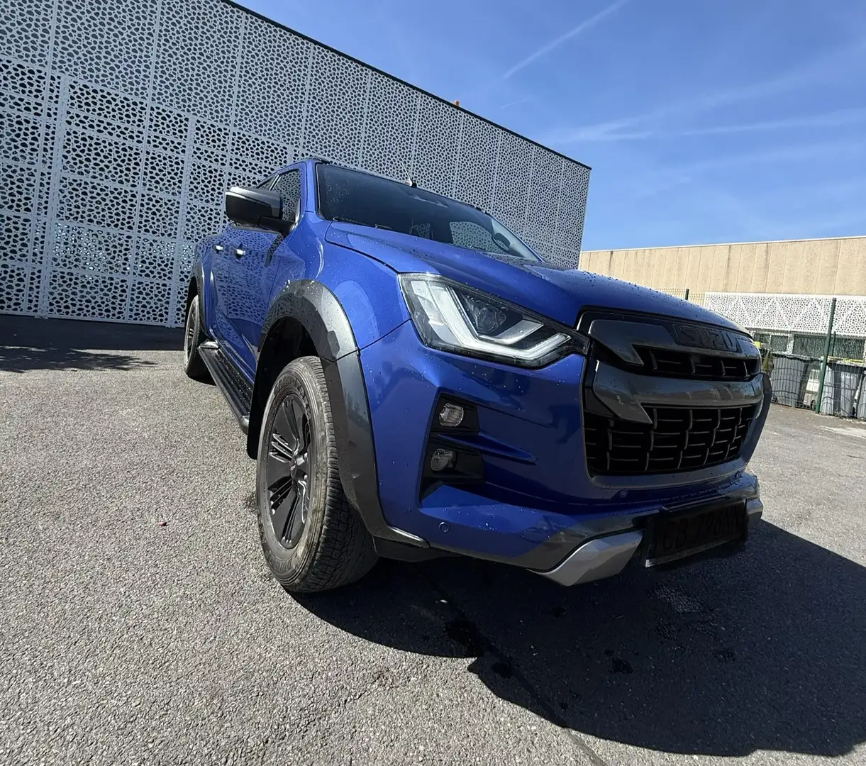 Isuzu D-Max 1.9 4X4 double CAB SOLAR SPECIAL - 1