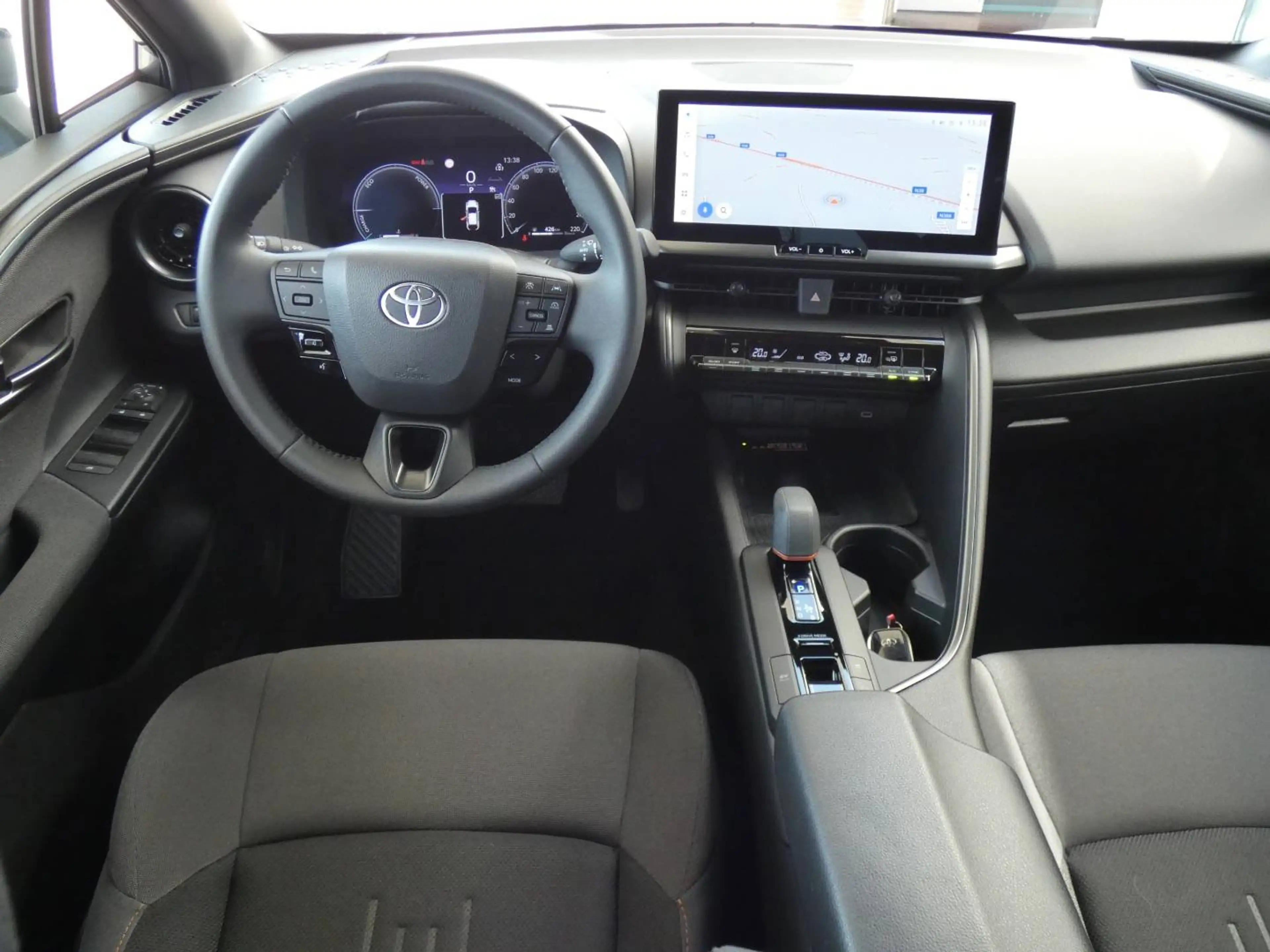 Toyota C-HR 1.8 Hybrid 140pk Dynamic plus +Trekhaak +Dodehoek +Keyless +Groot scherm +Wireless charger +Bi-tone — photo 7