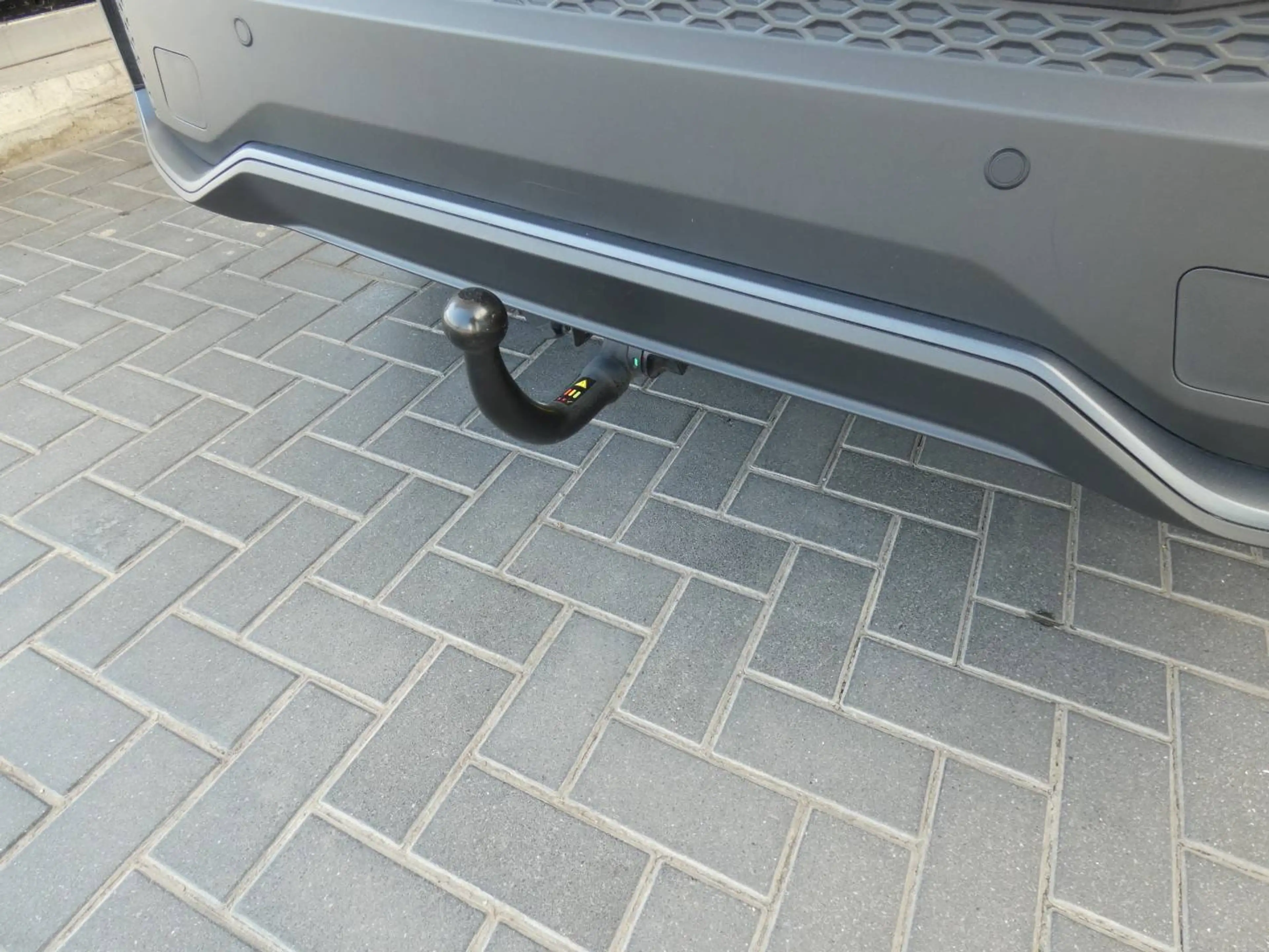 Toyota C-HR 1.8 Hybrid 140pk Dynamic plus +Trekhaak +Dodehoek +Keyless +Groot scherm +Wireless charger +Bi-tone — photo 11