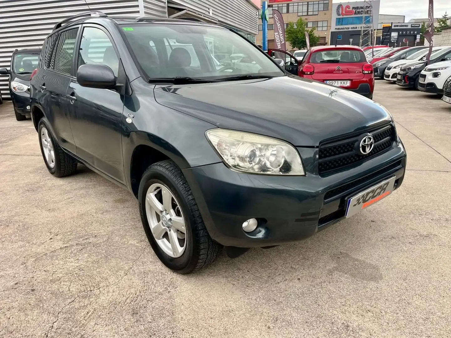 Toyota RAV 4 D4d 136 cv EXECUTIVE 5P Gris - 2