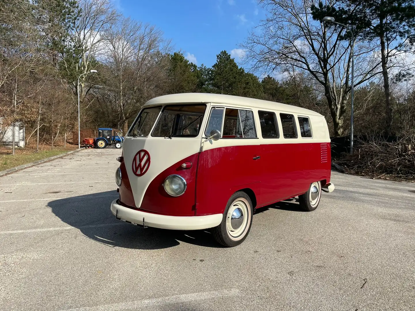 Volkswagen T1 Camper Bus Kırmızı - 2