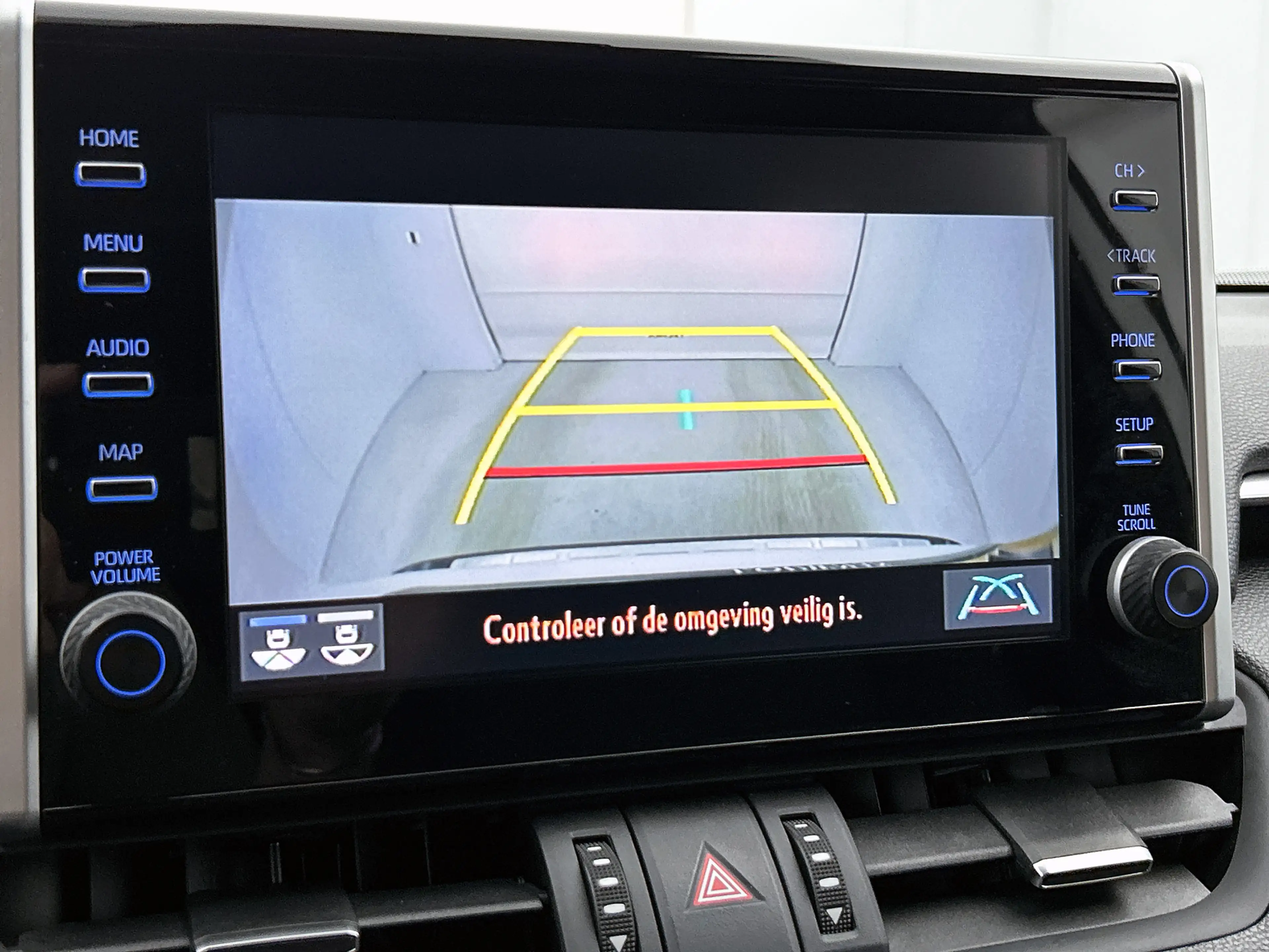 Toyota RAV 4 2.5 Plug-in Hybrid AWD Dynamic + | Dodehoek detect — photo 8