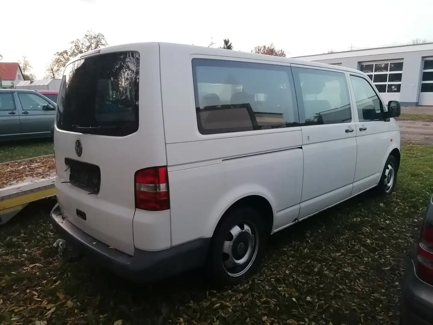 Volkswagen T5 Transporter LKW-Zul. lang Weiß - 2
