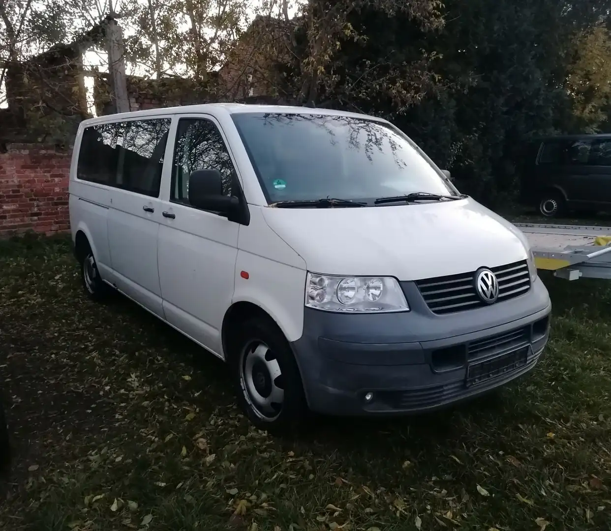 Volkswagen T5 Transporter LKW-Zul. lang Weiß - 1