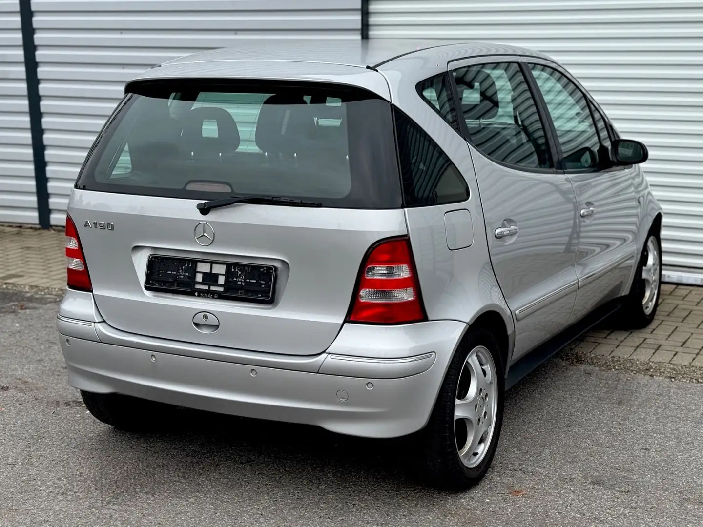 Mercedes-Benz A 190 A190L Automatik-Klima-2xPDC-Service Neu!-Tempoma Silber - 1