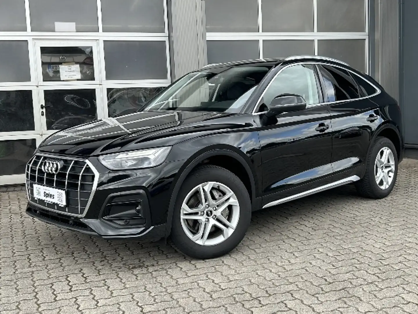 Audi Q5 Sportback 40 TDI quattro advanced AHK Shz LED Schwarz - 1