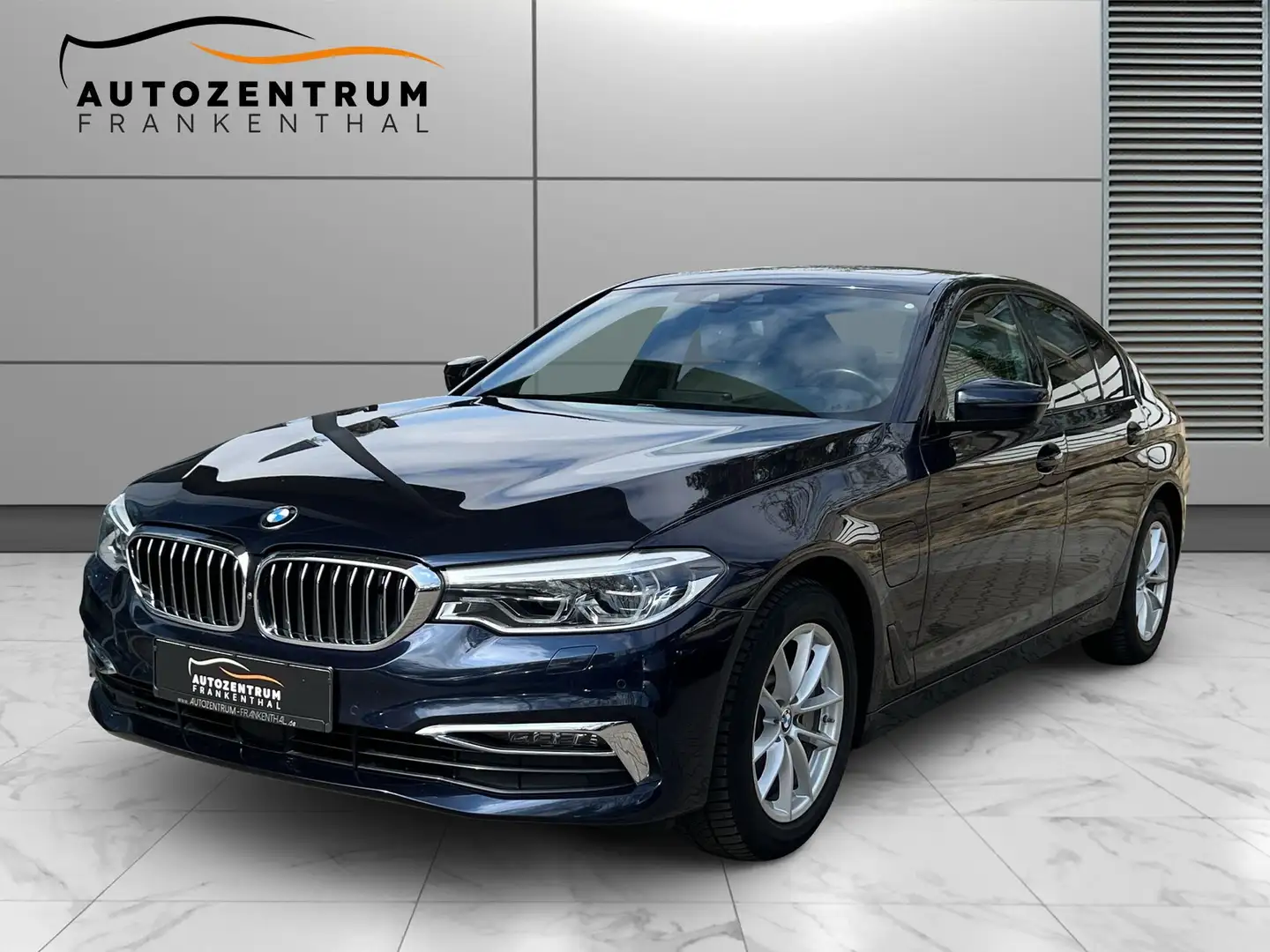 BMW 530 e Luxury ACC H&K HUD LED MASSAGE Blue - 1