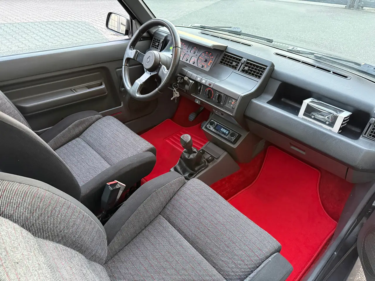 Renault R 5 1.4 GT Turbo | Org. NL | Fraaie staat, foto 2