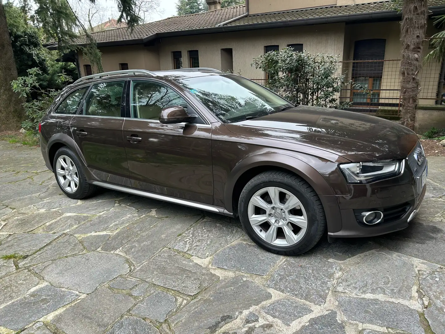 Audi A4 allroad quattro 3.0 V6 tdi Advanced 245cv s-tronic - 1