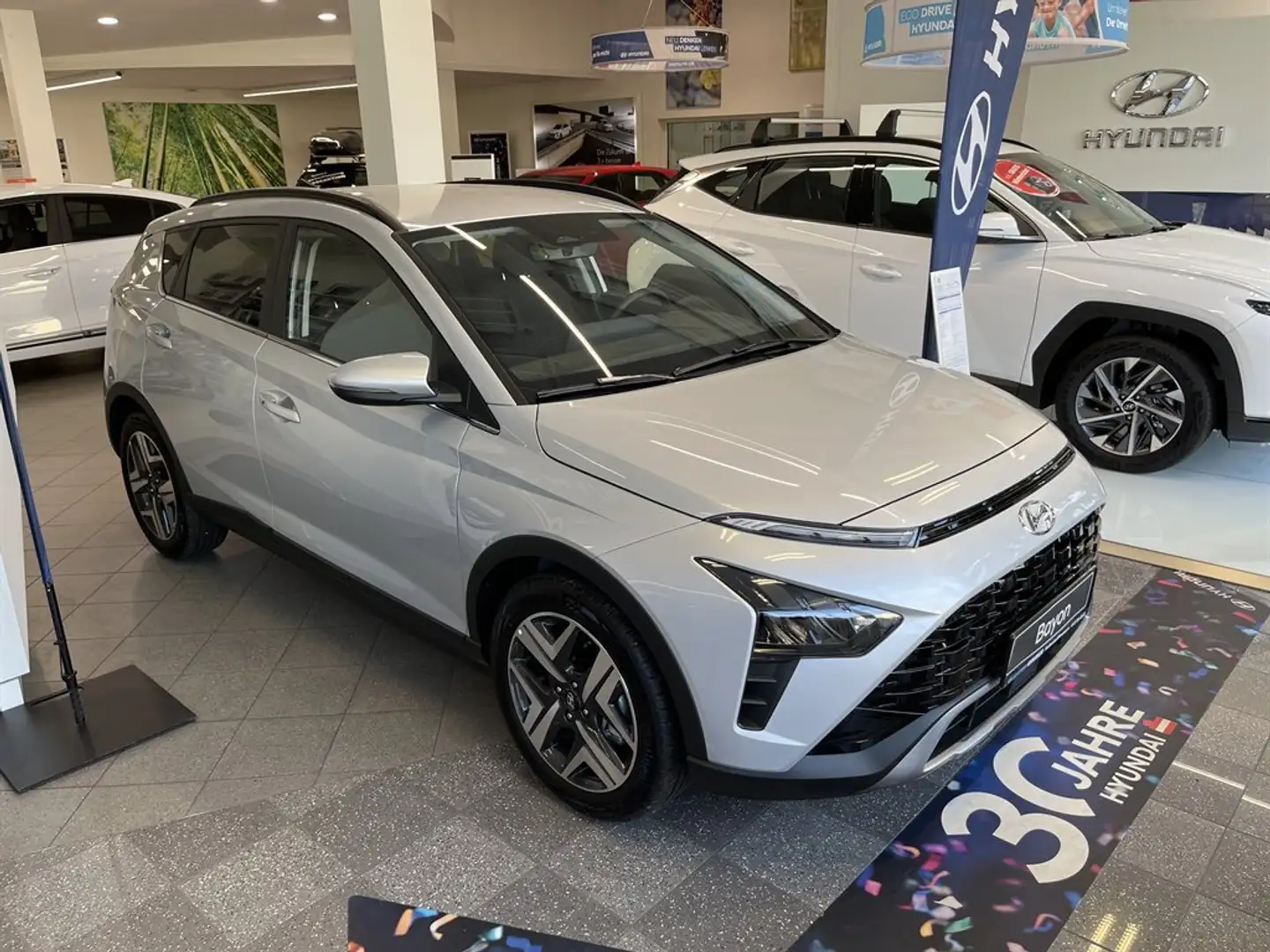Hyundai BAYON 1,0 T-GDI Trend Line Silber - 2