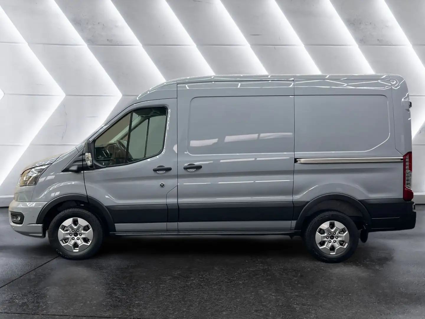 Ford Transit Limited L2H2 Kasten 350 Automatik Grau - 2