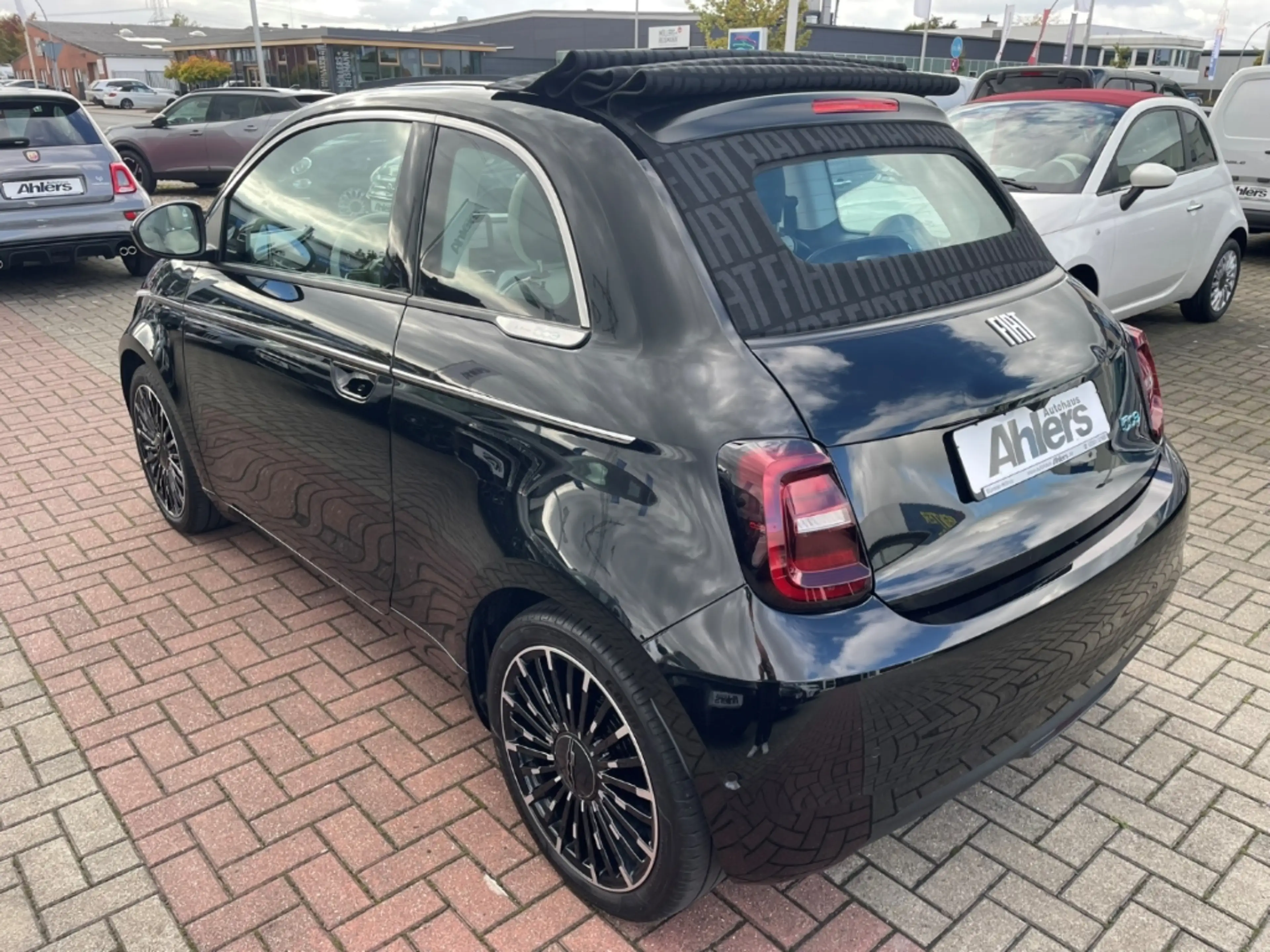 Fiat 500e La Prima By Bocelli+NAVI+JBL+LEDER+ACC+KAMERA — photo 5