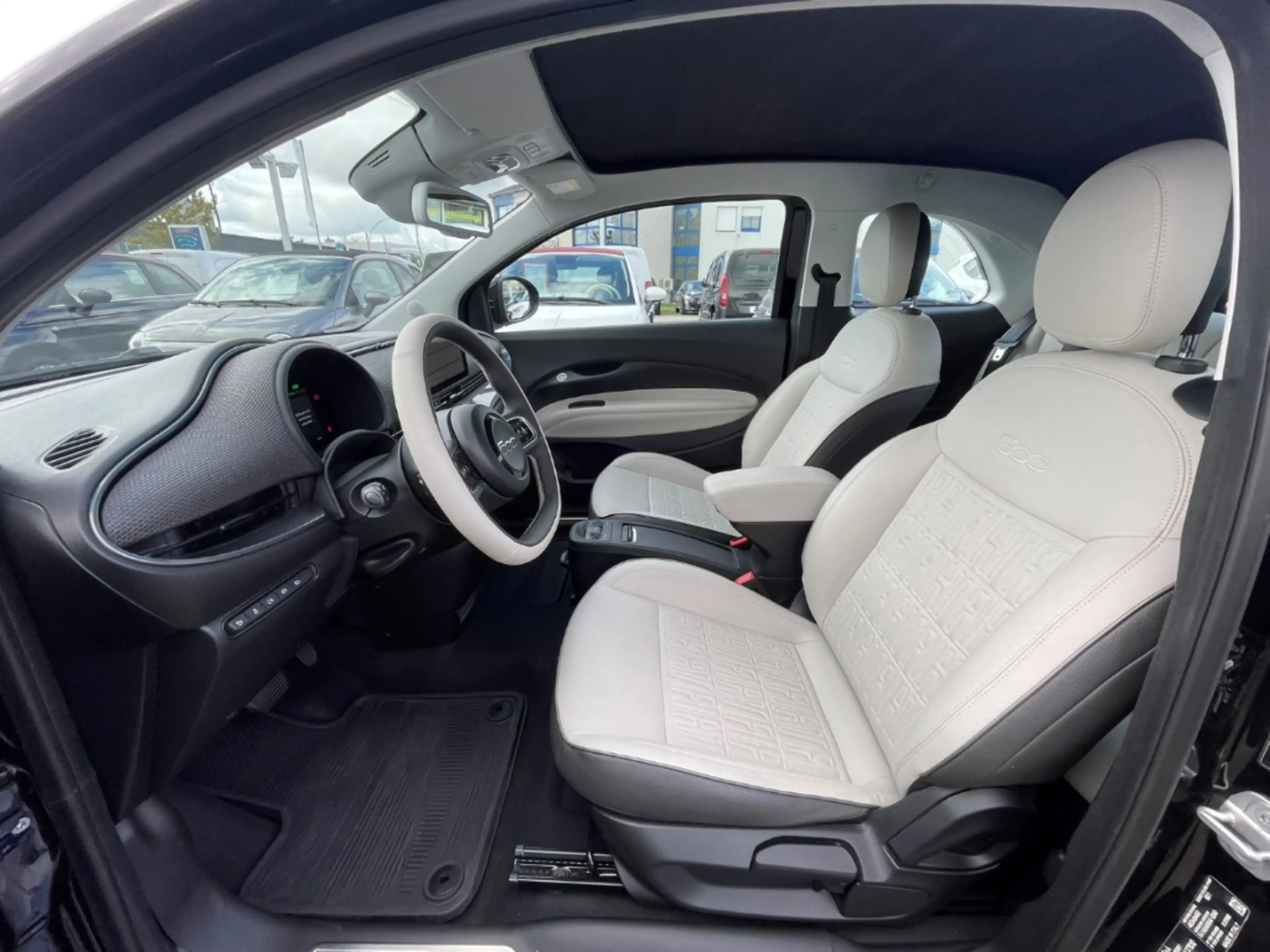 Fiat 500e La Prima By Bocelli+NAVI+JBL+LEDER+ACC+KAMERA — photo 12