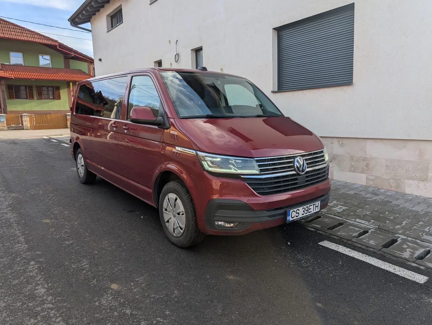 Volkswagen T6.1 Caravelle Rot - 1