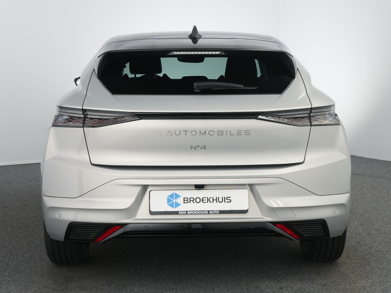 DS Automobiles N°4 Étoile, No4 (2025) | 10" capacitive touchscreen (p — photo 6