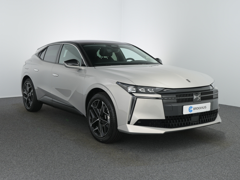DS Automobiles N°4 Étoile, No4 (2025) | 10" capacitive touchscreen (p — photo 9